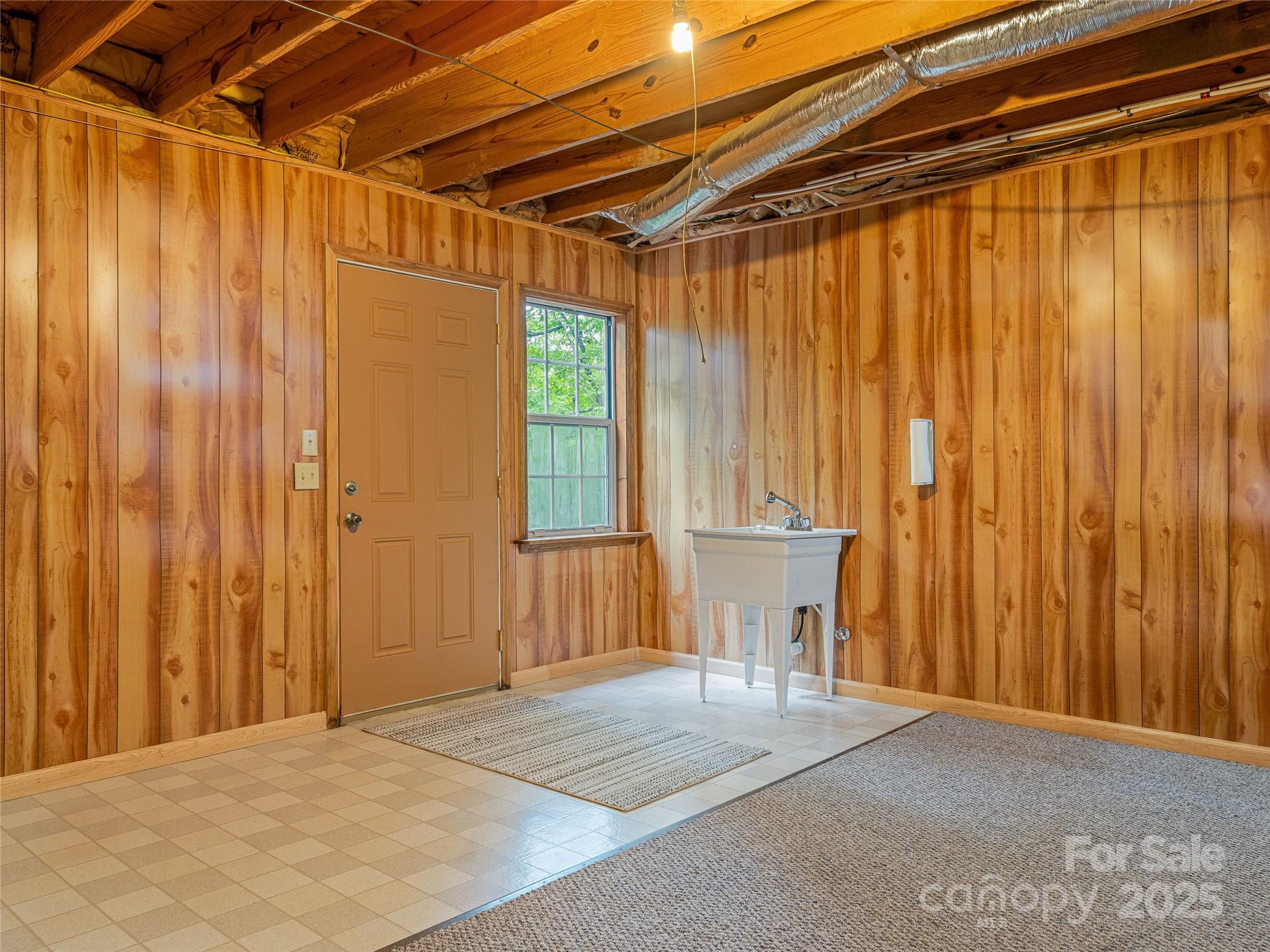 547 Hunters Glen Lane