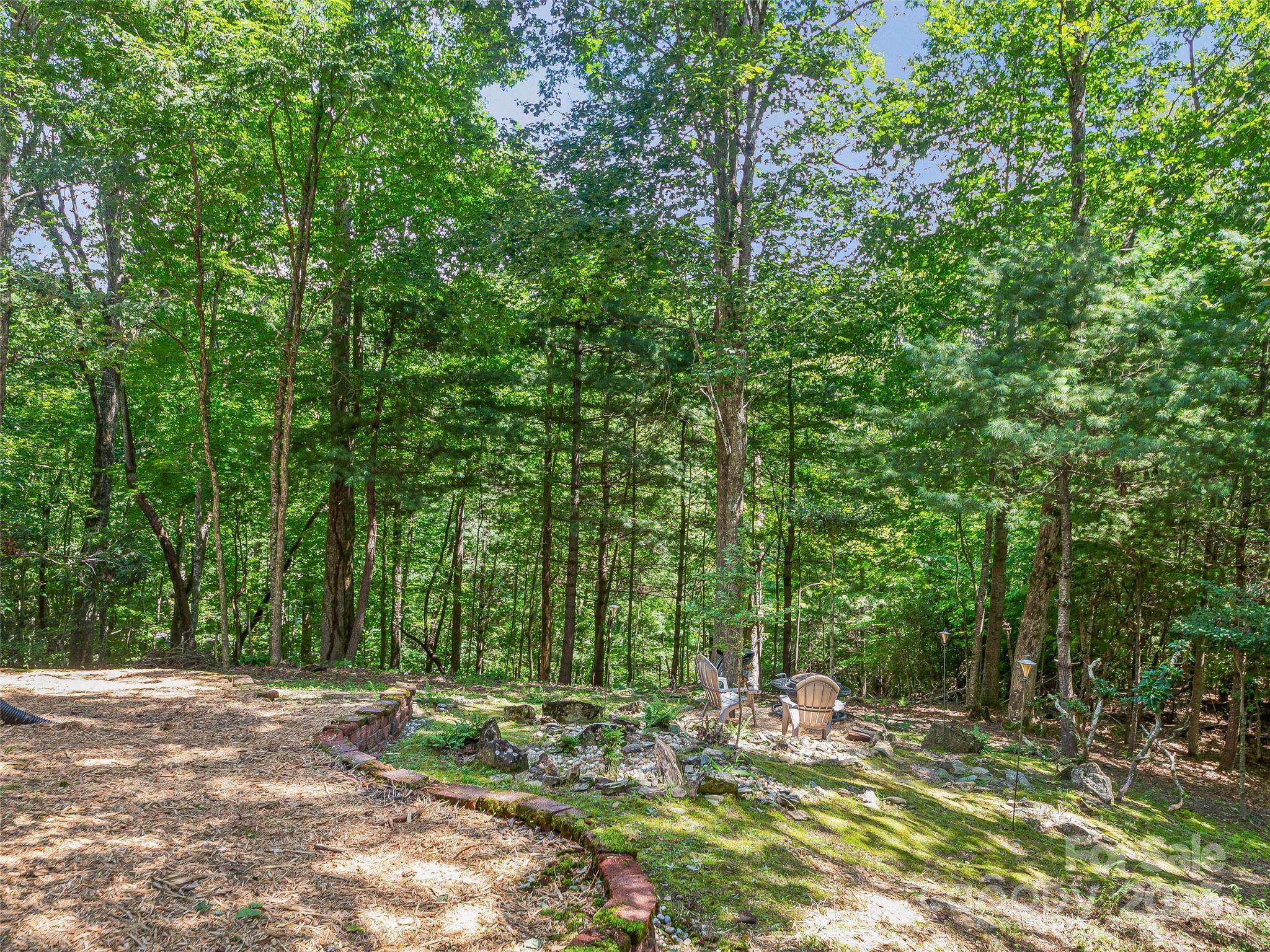 547 Hunters Glen Lane
