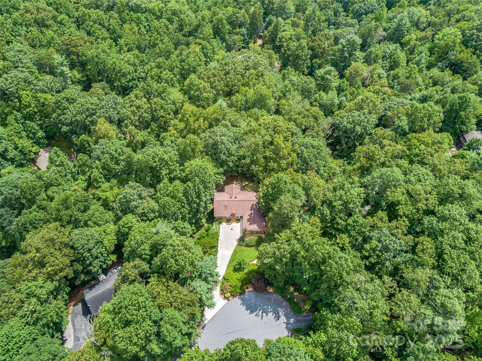 547 Hunters Glen Lane