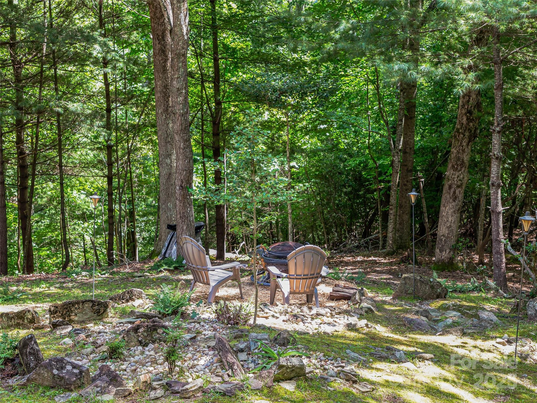 547 Hunters Glen Lane