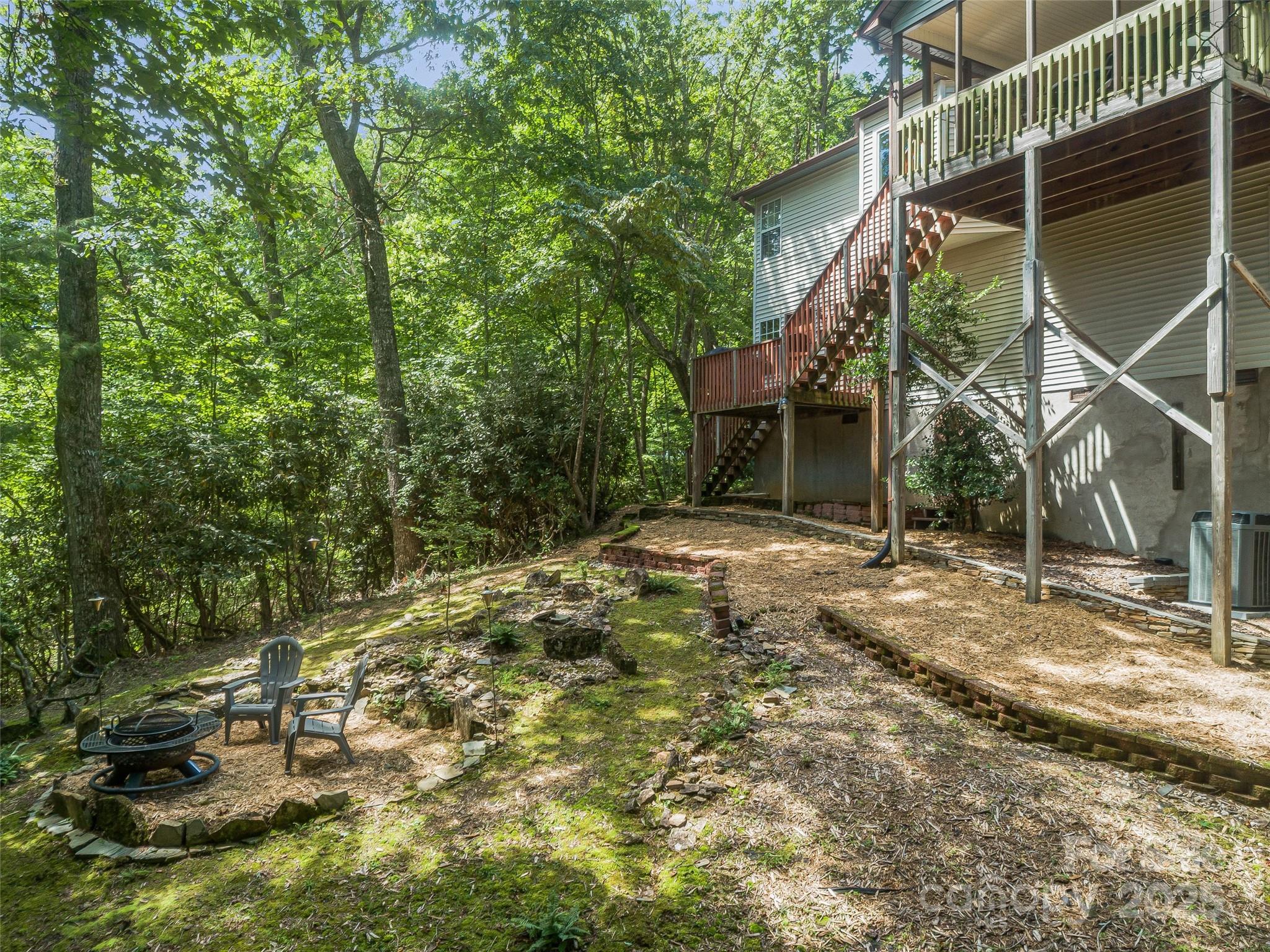 547 Hunters Glen Lane