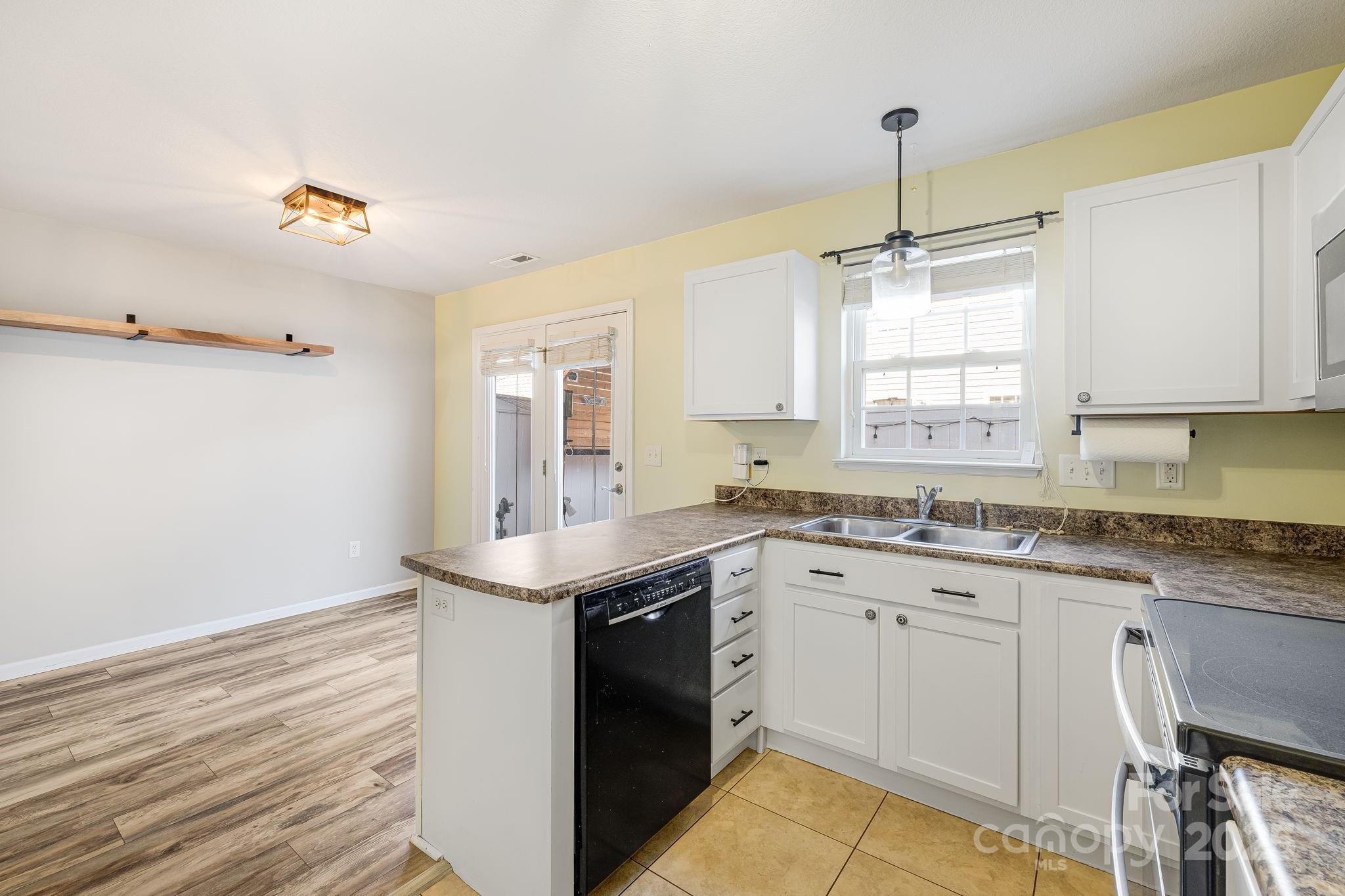 48 Lanceford Circle