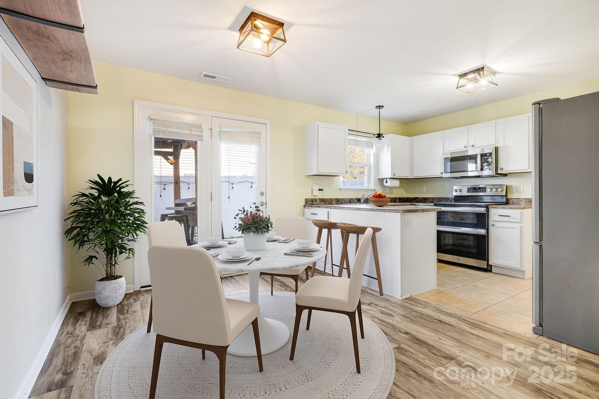 48 Lanceford Circle