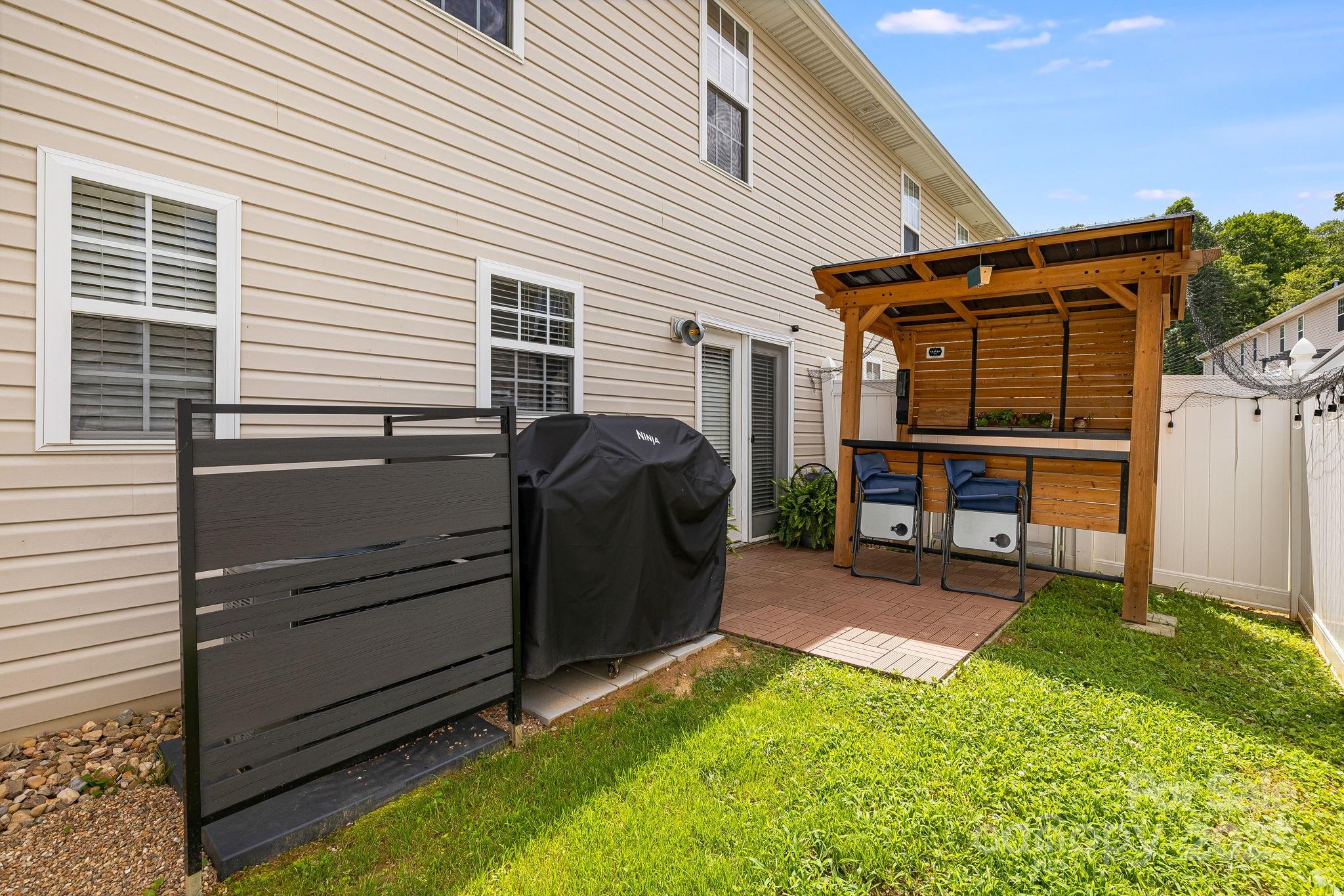 48 Lanceford Circle