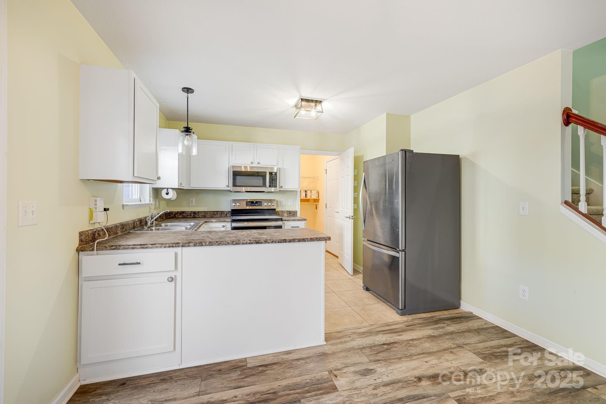 48 Lanceford Circle