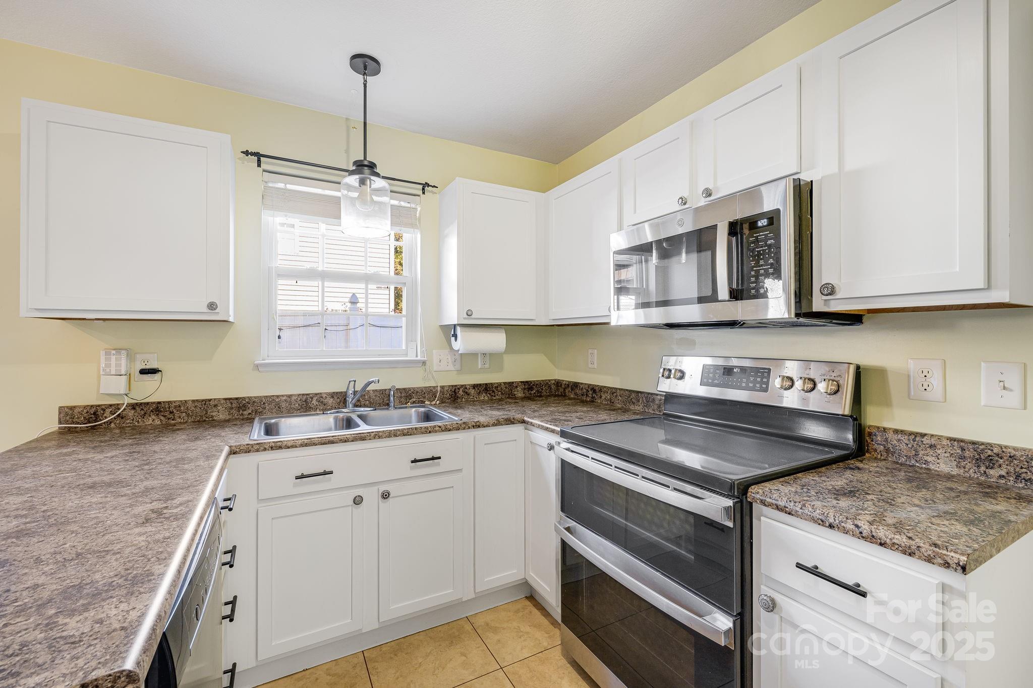 48 Lanceford Circle