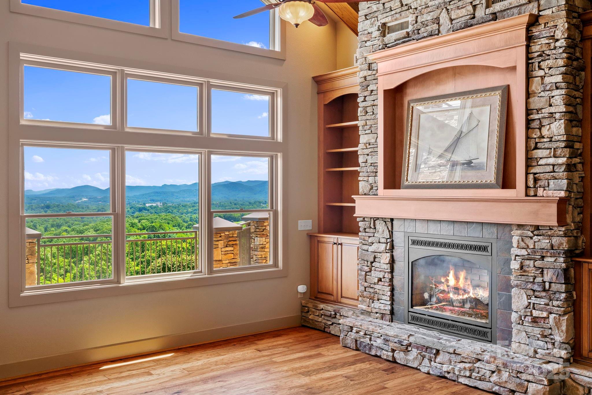 4 Chimney Crest Drive Unit: J