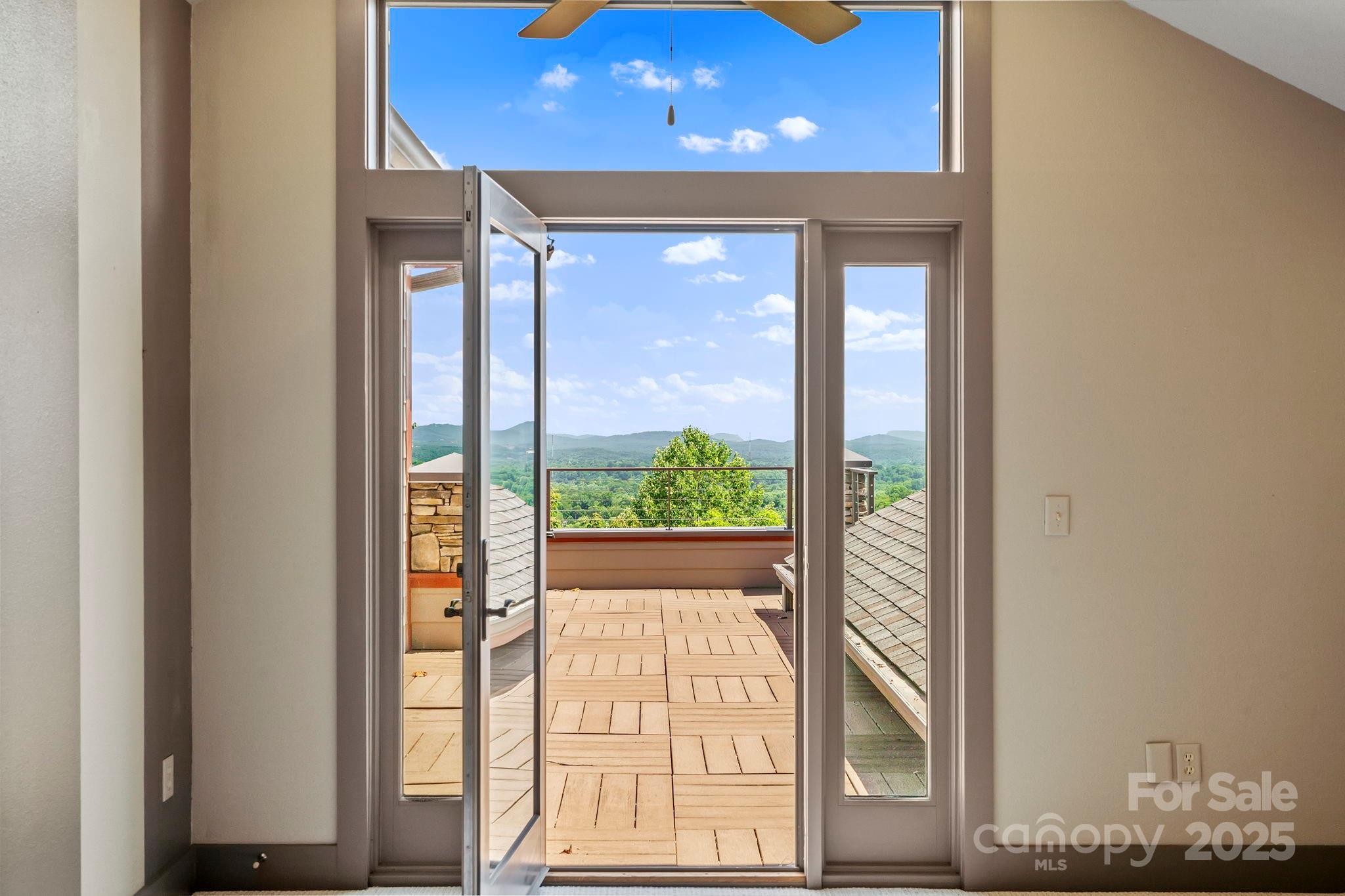 4 Chimney Crest Drive Unit: J
