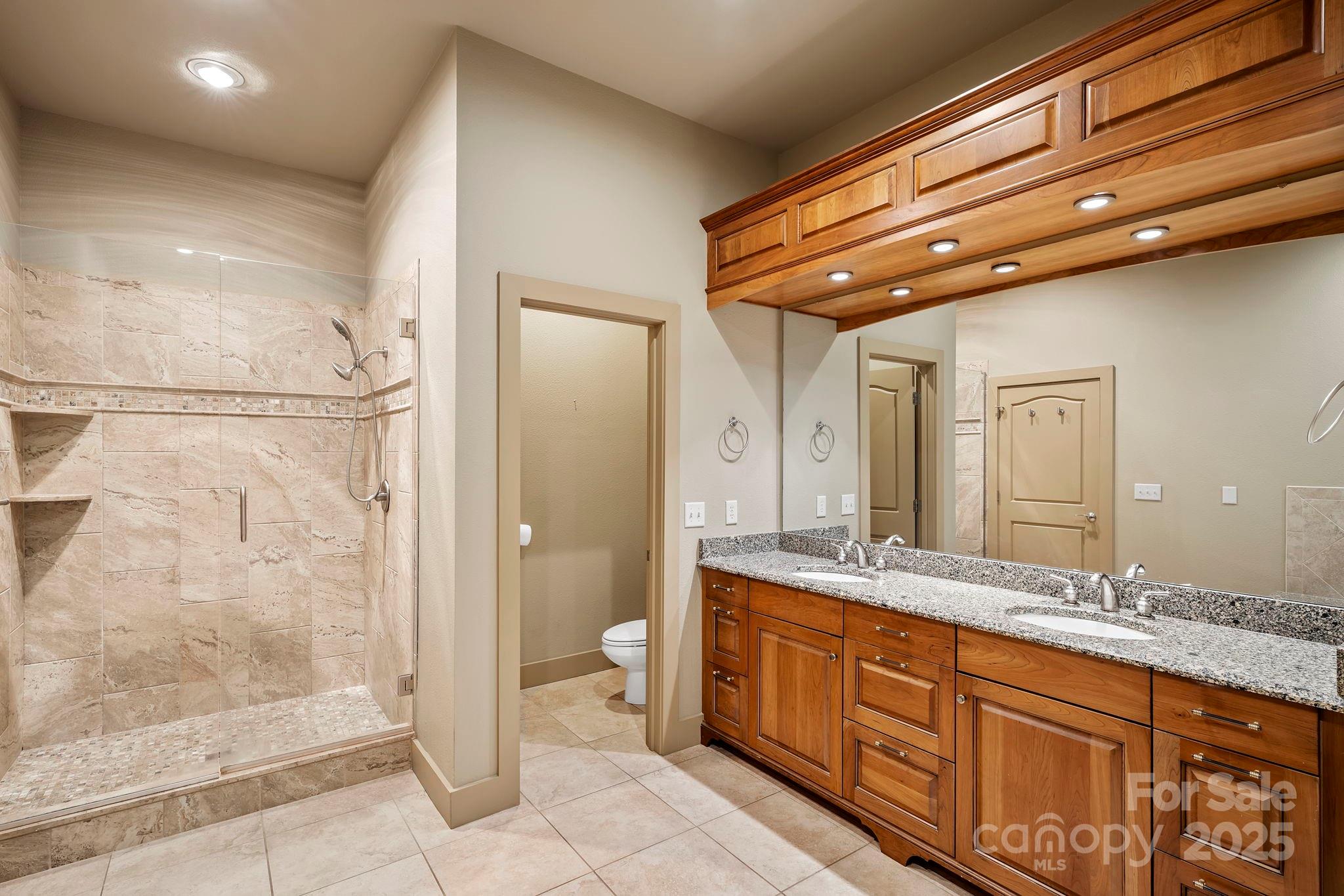 4 Chimney Crest Drive Unit: J