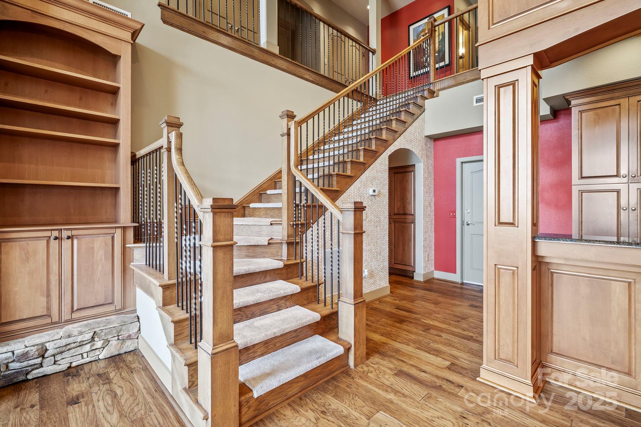4 Chimney Crest Drive Unit: J