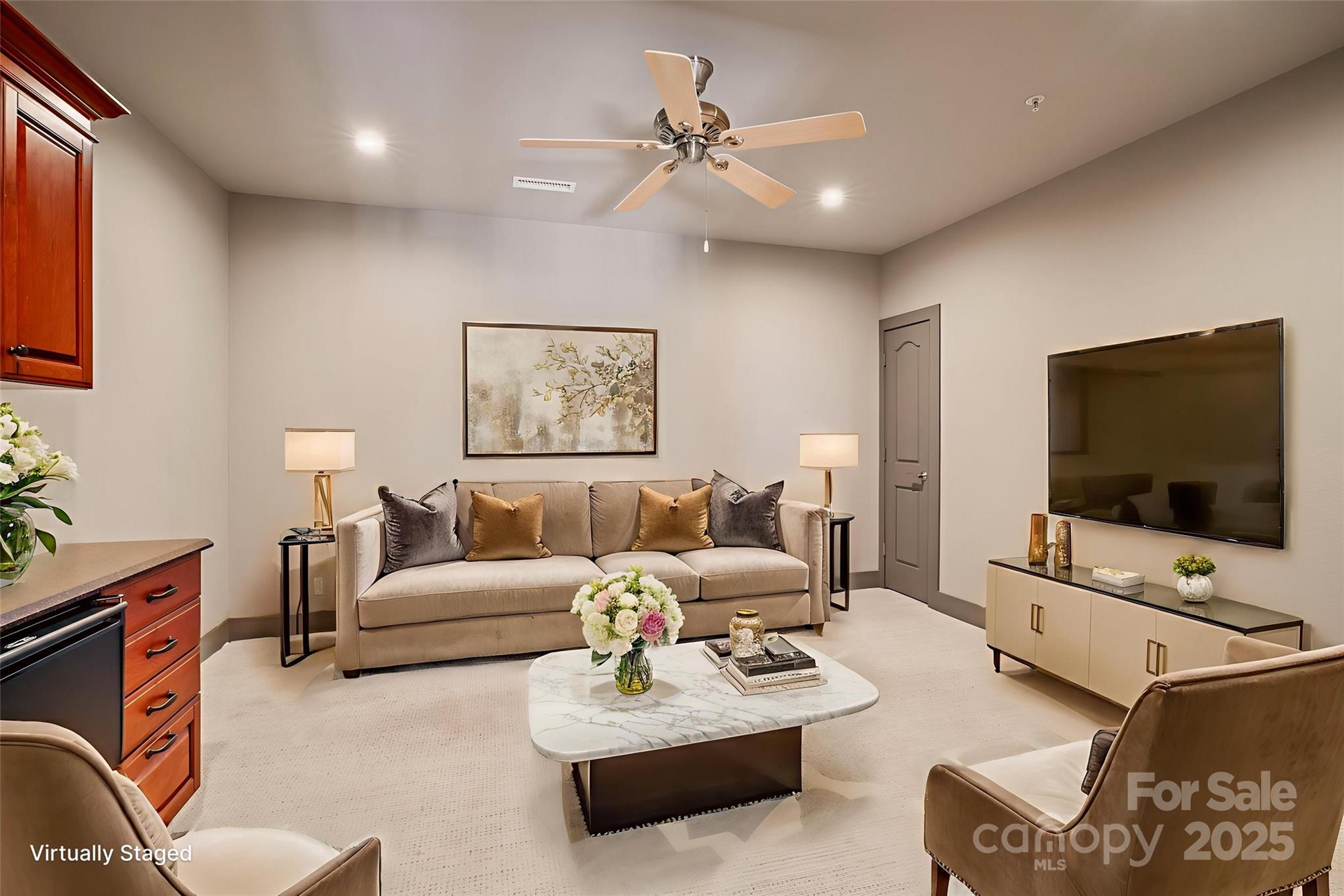4 Chimney Crest Drive Unit: J