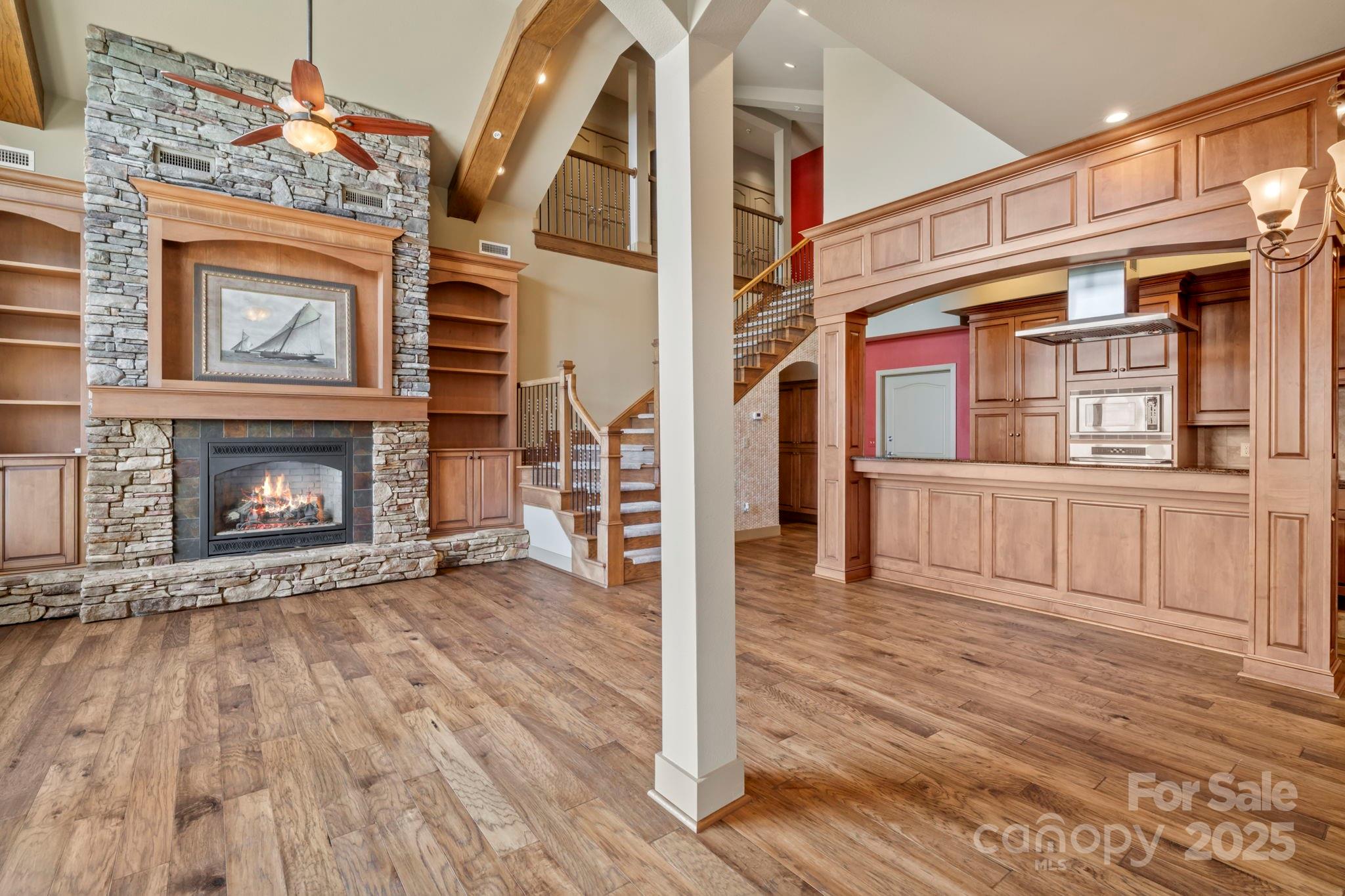 4 Chimney Crest Drive Unit: J