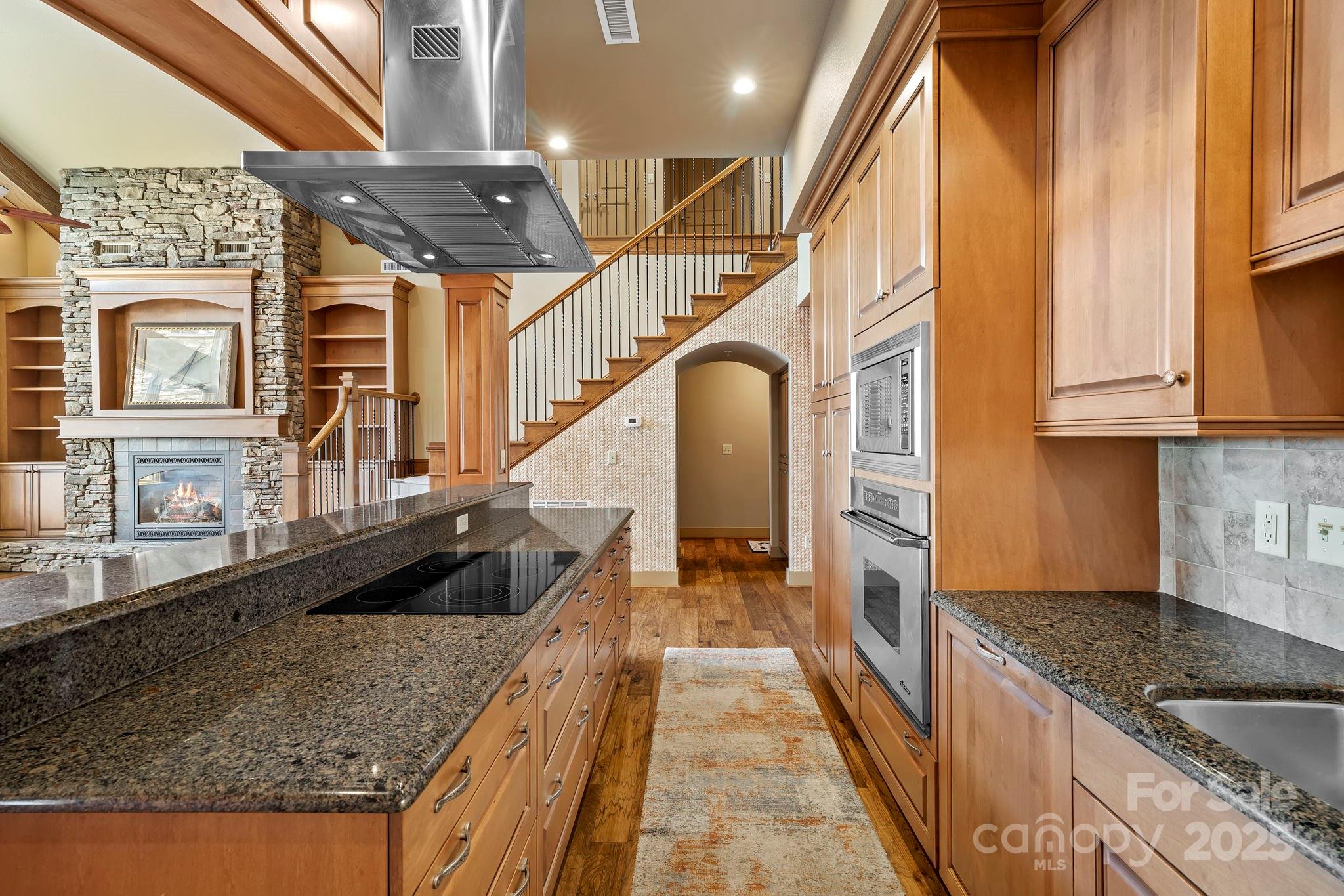 4 Chimney Crest Drive Unit: J
