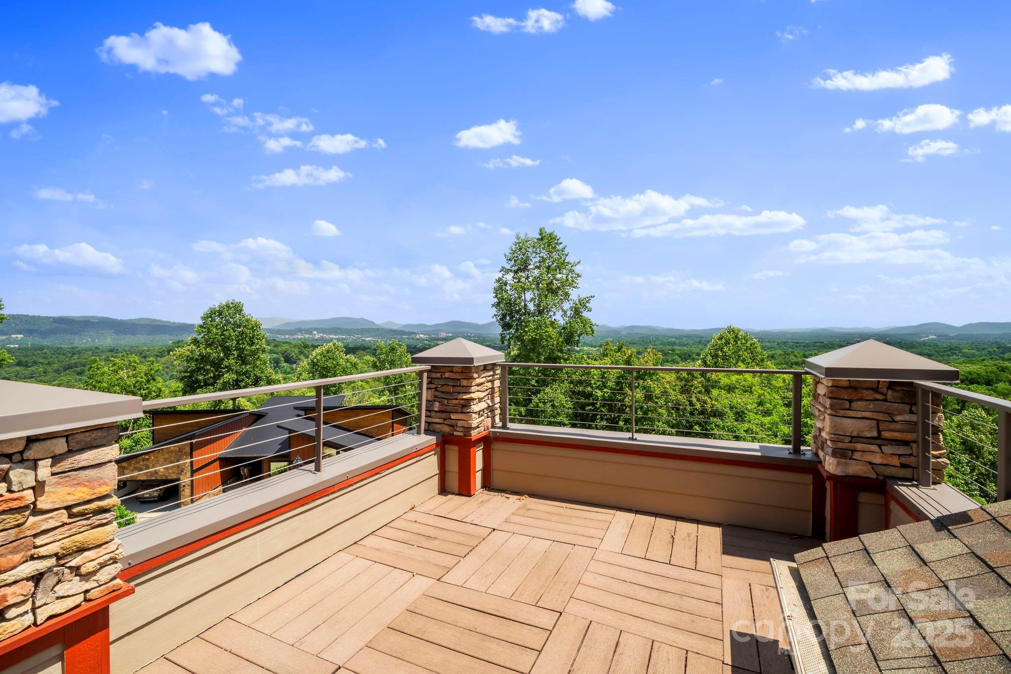 4 Chimney Crest Drive Unit: J