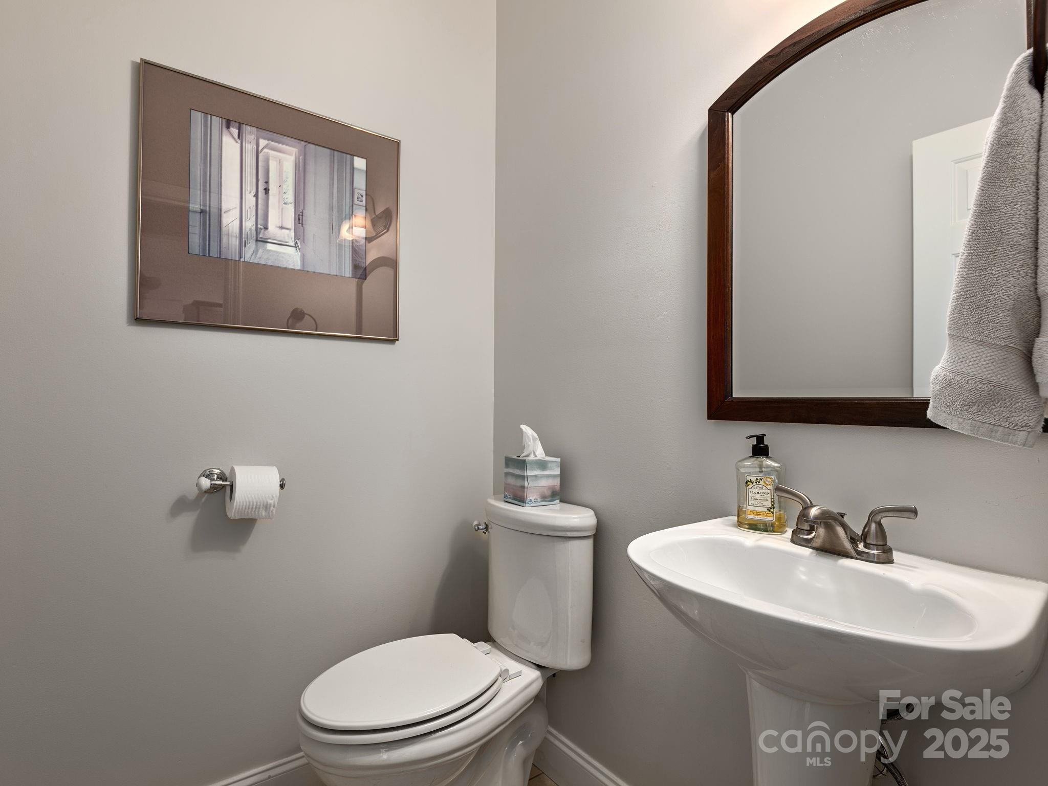 446 Charming Lane
