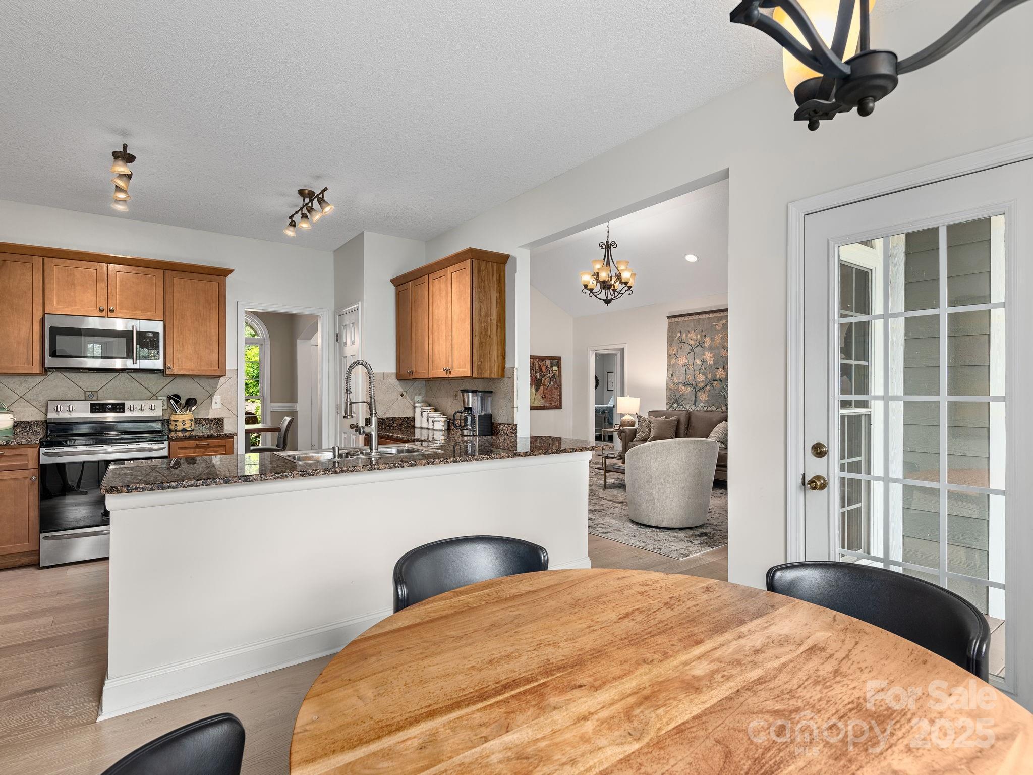 446 Charming Lane