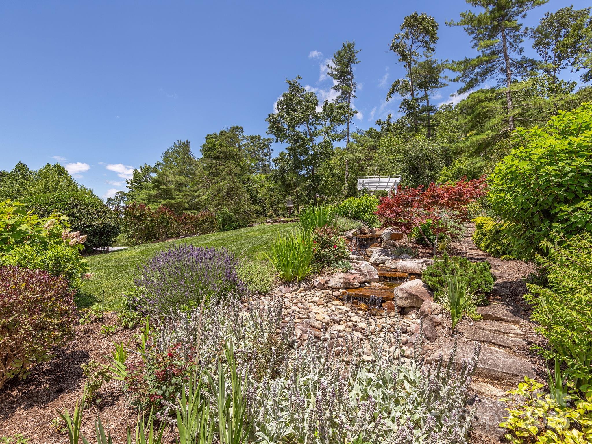 446 Charming Lane
