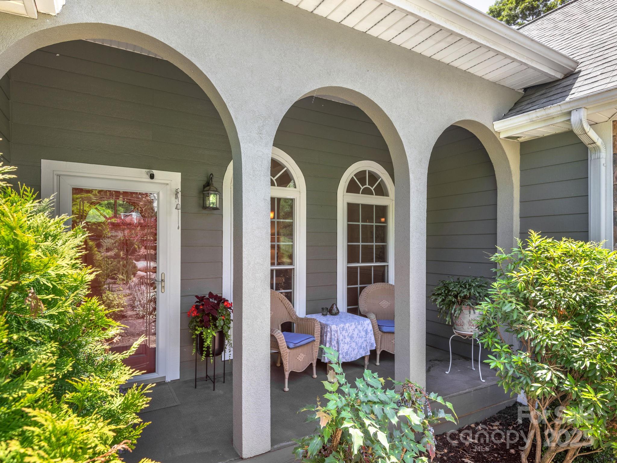 446 Charming Lane