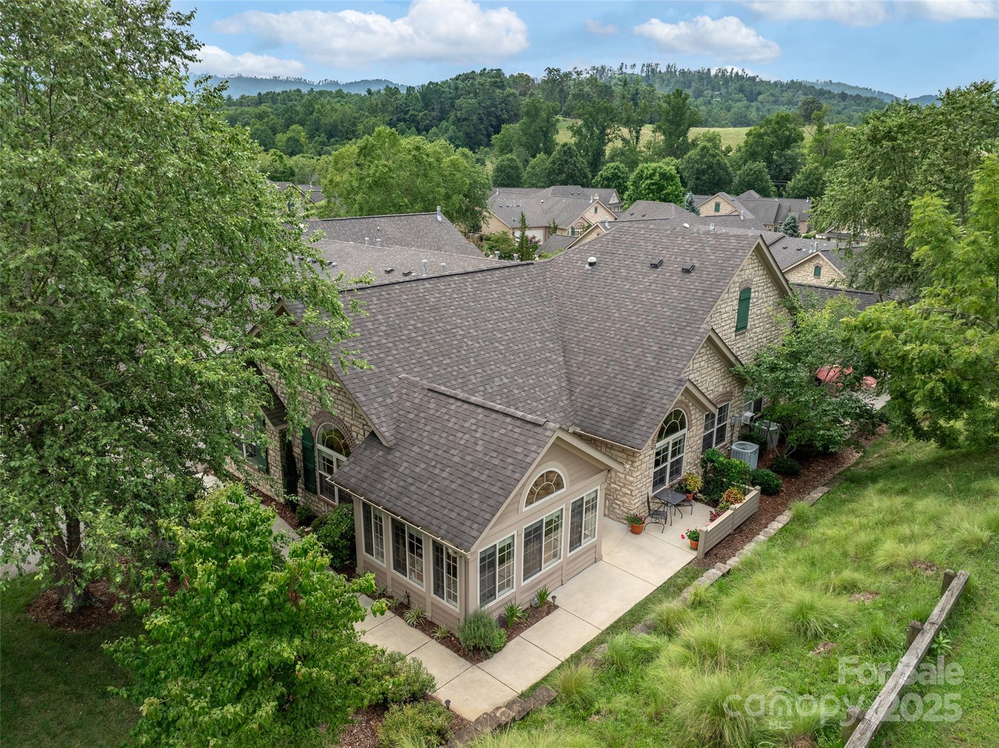 32 Mountain Meadow Circle