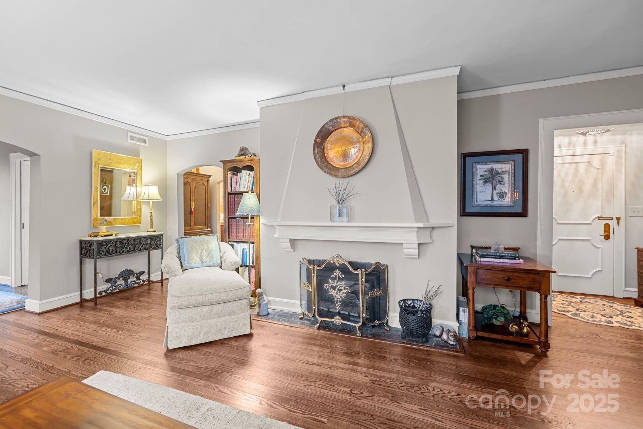 185 Macon Avenue Unit: B9