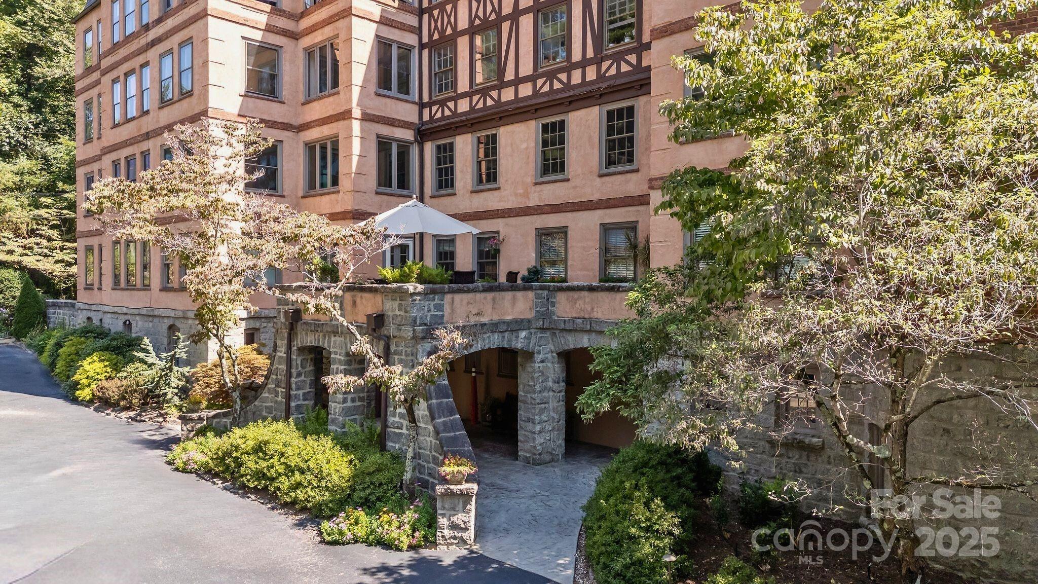 185 Macon Avenue Unit: B9