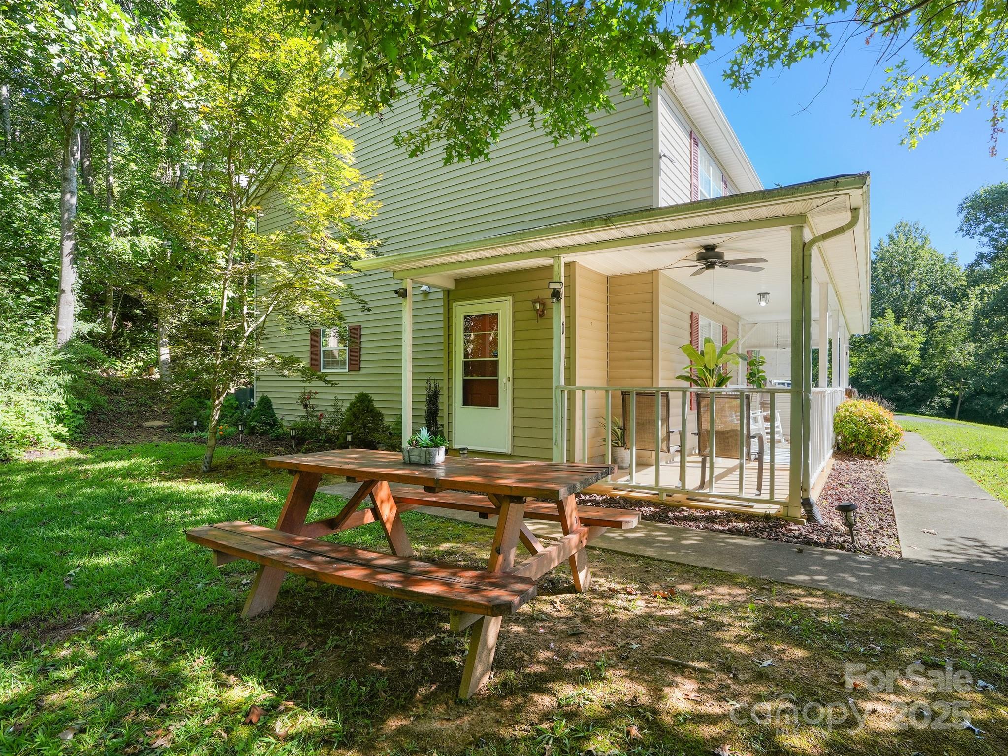 1 Rocking Porch Road