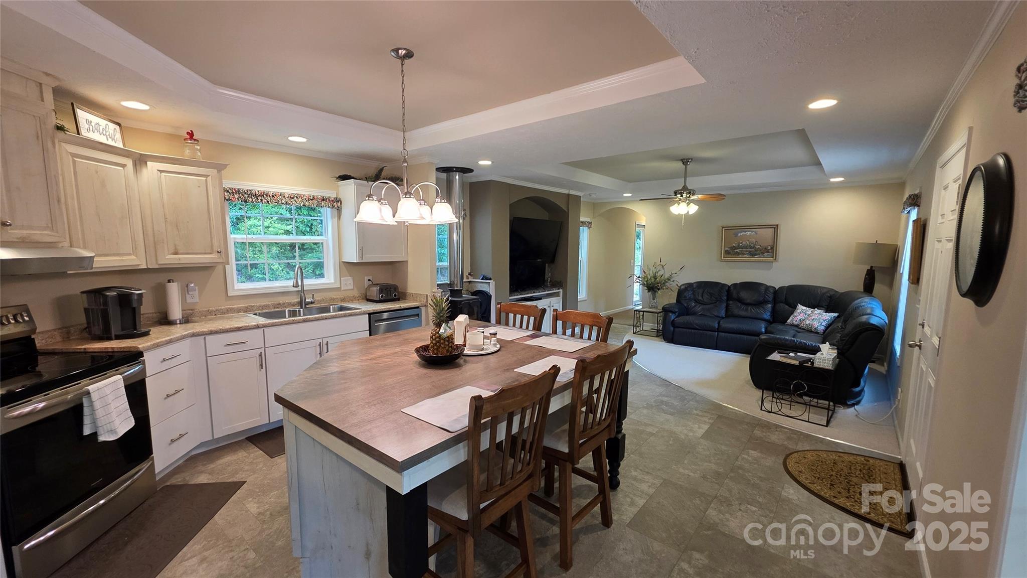 47 Honey Hill