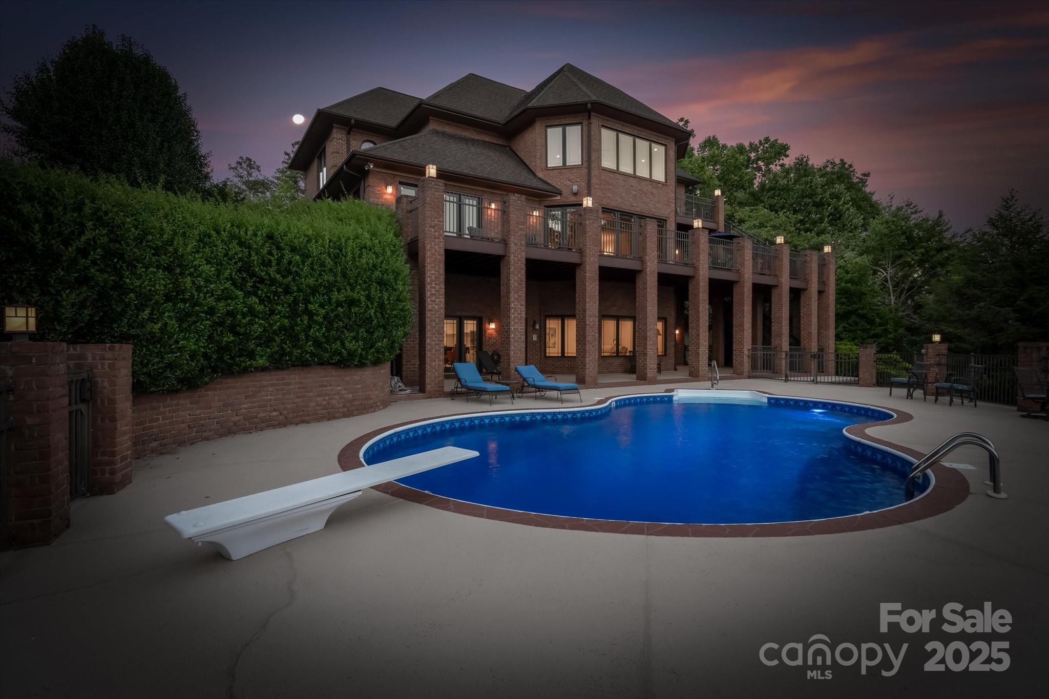 368 Players Ridge Road