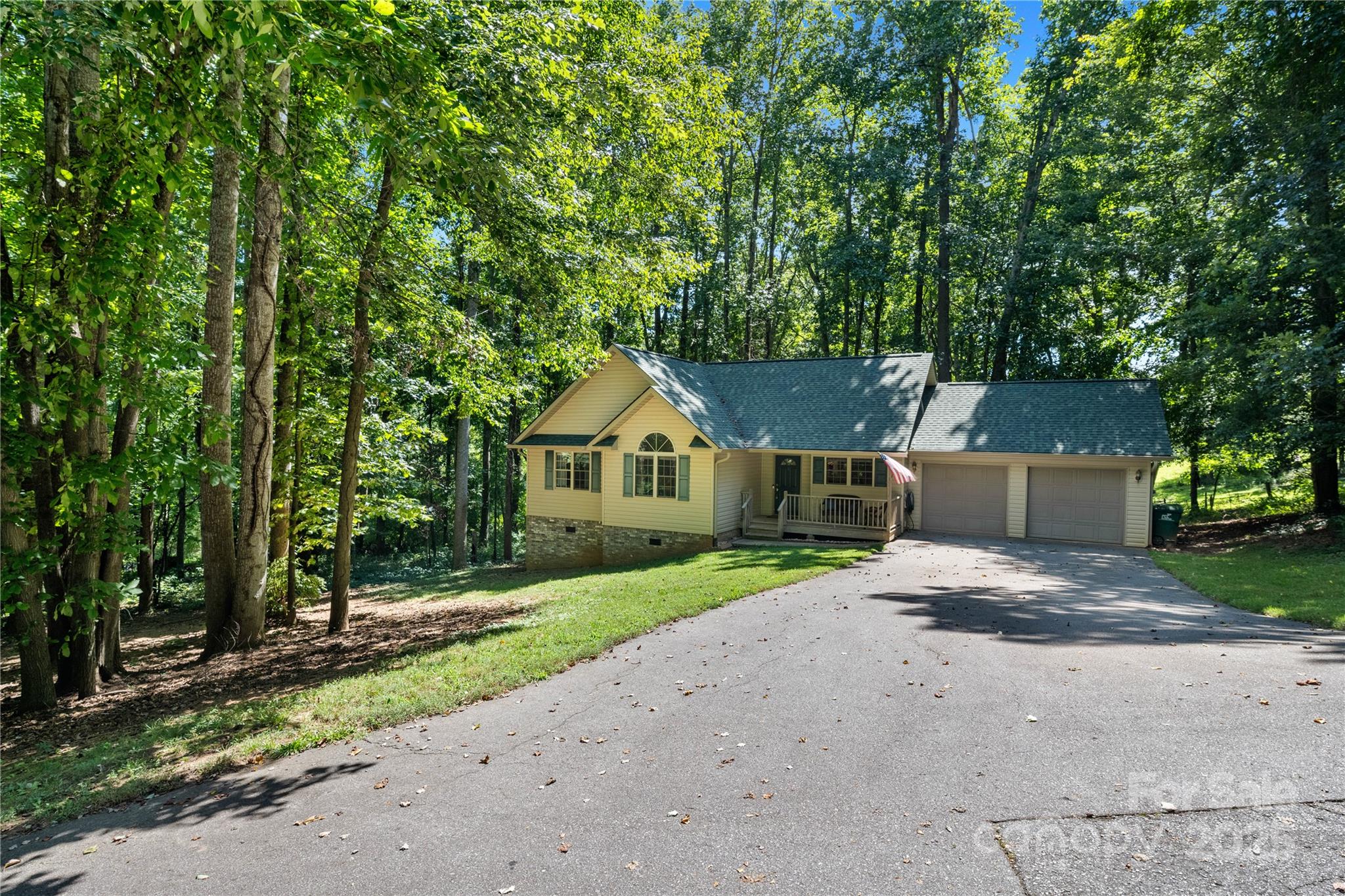 38 Leatherwood Drive