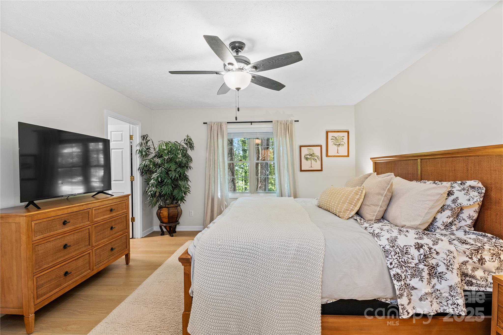 38 Leatherwood Drive