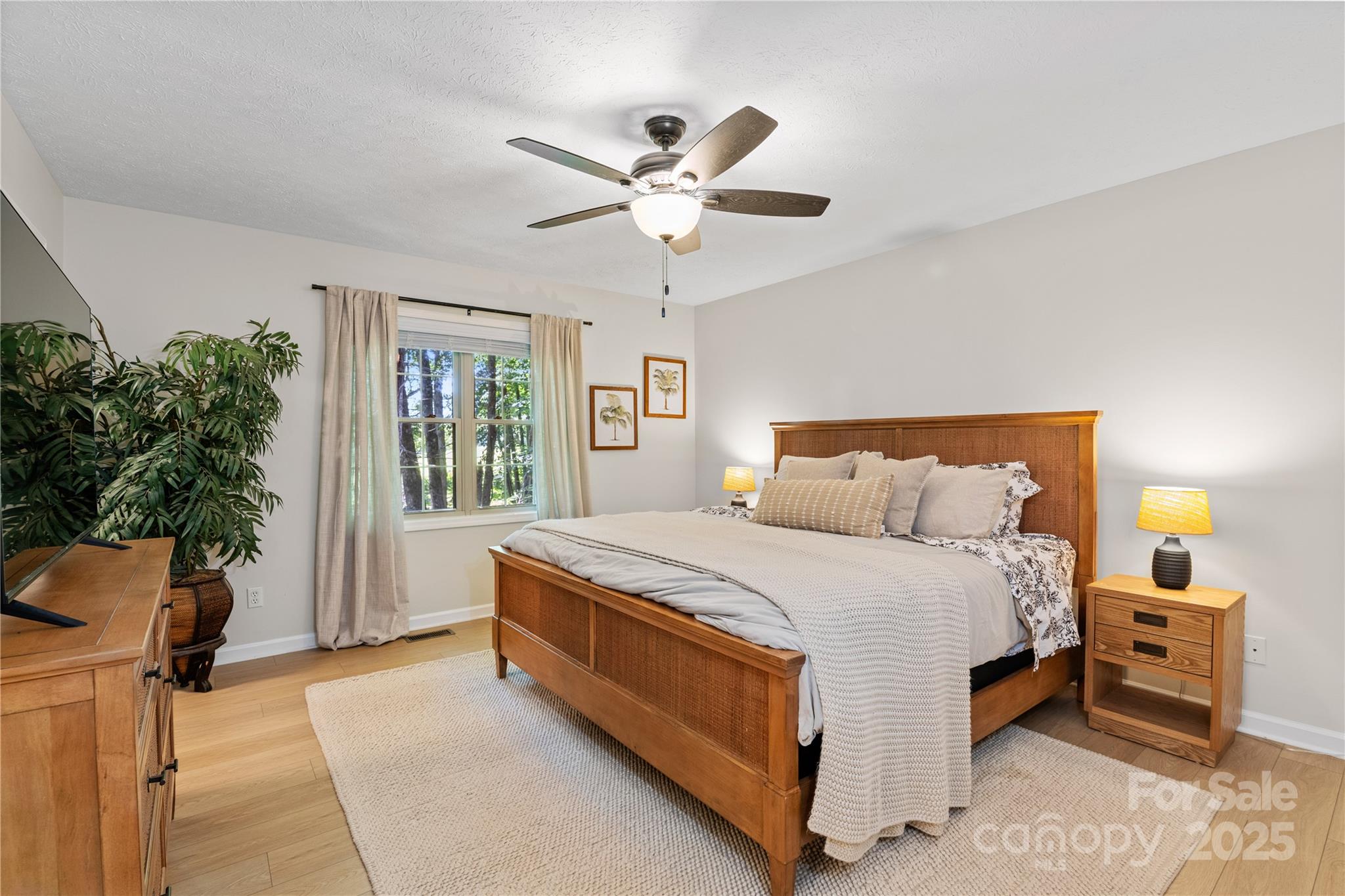 38 Leatherwood Drive
