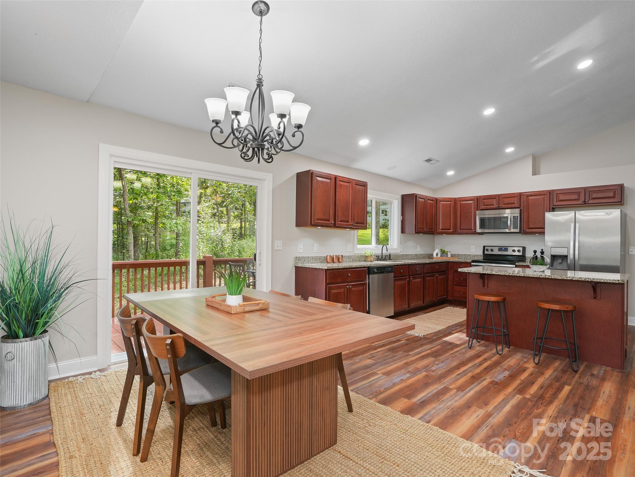 11 Tahchee Trail