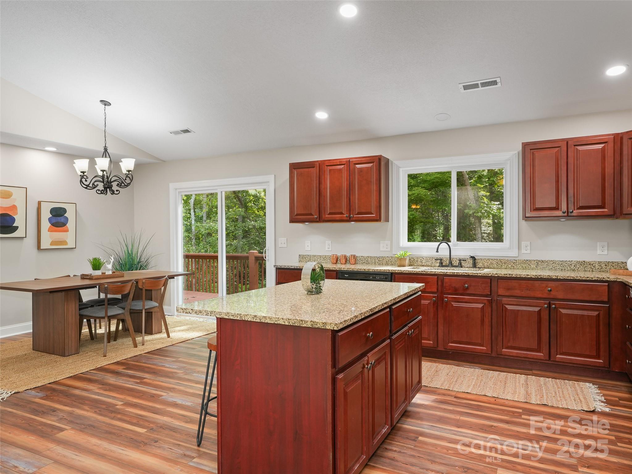 11 Tahchee Trail