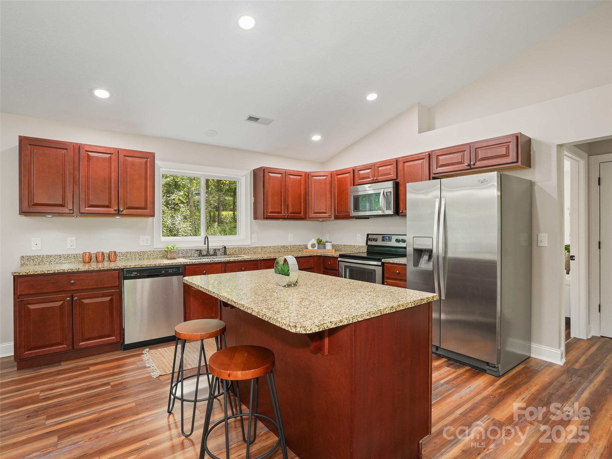 11 Tahchee Trail