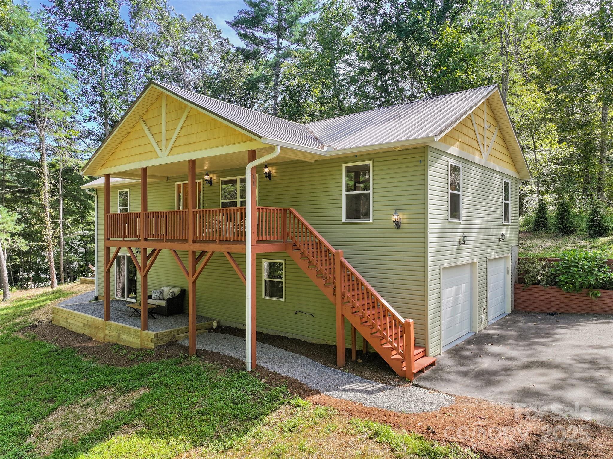 11 Tahchee Trail