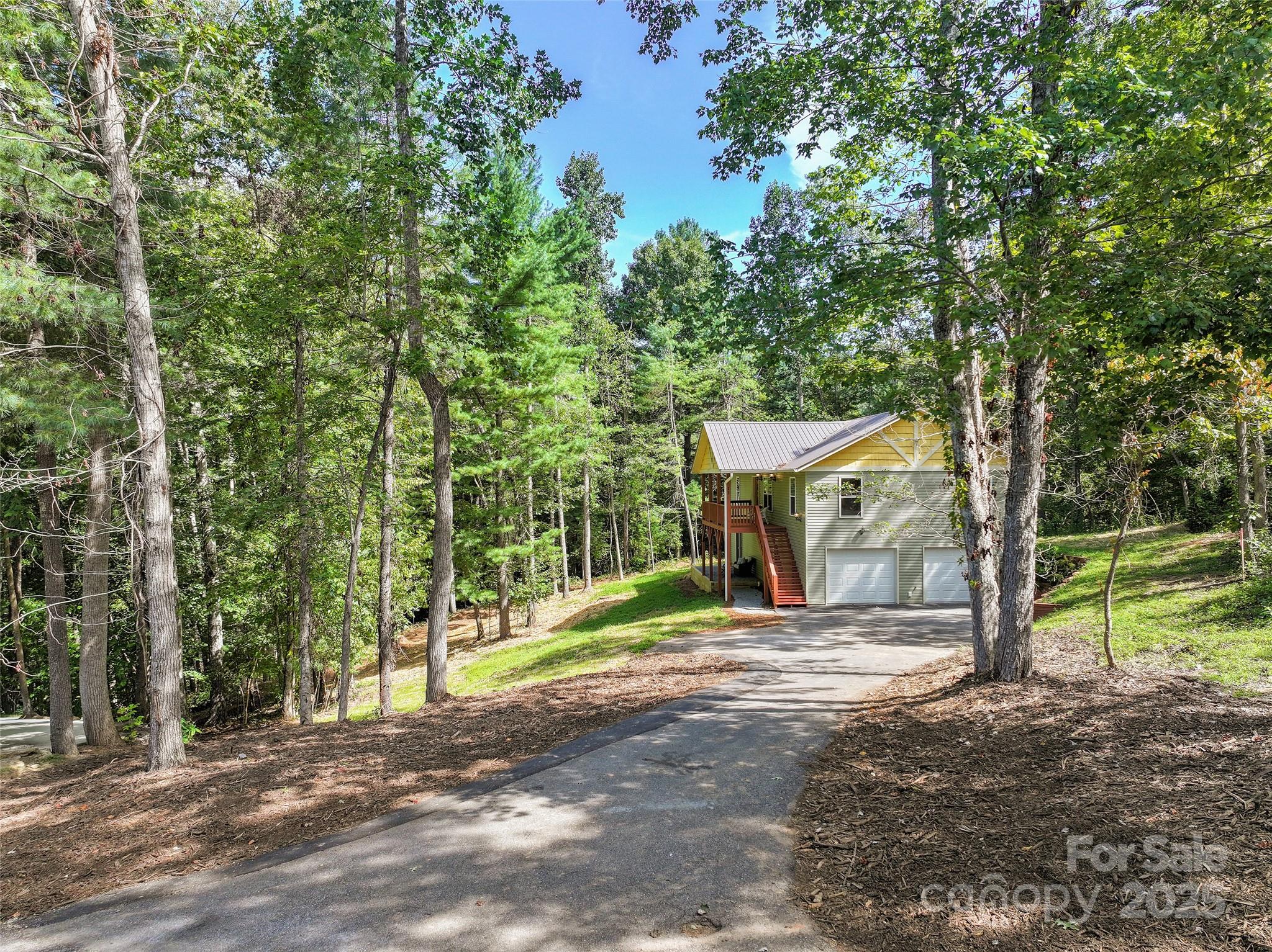 11 Tahchee Trail