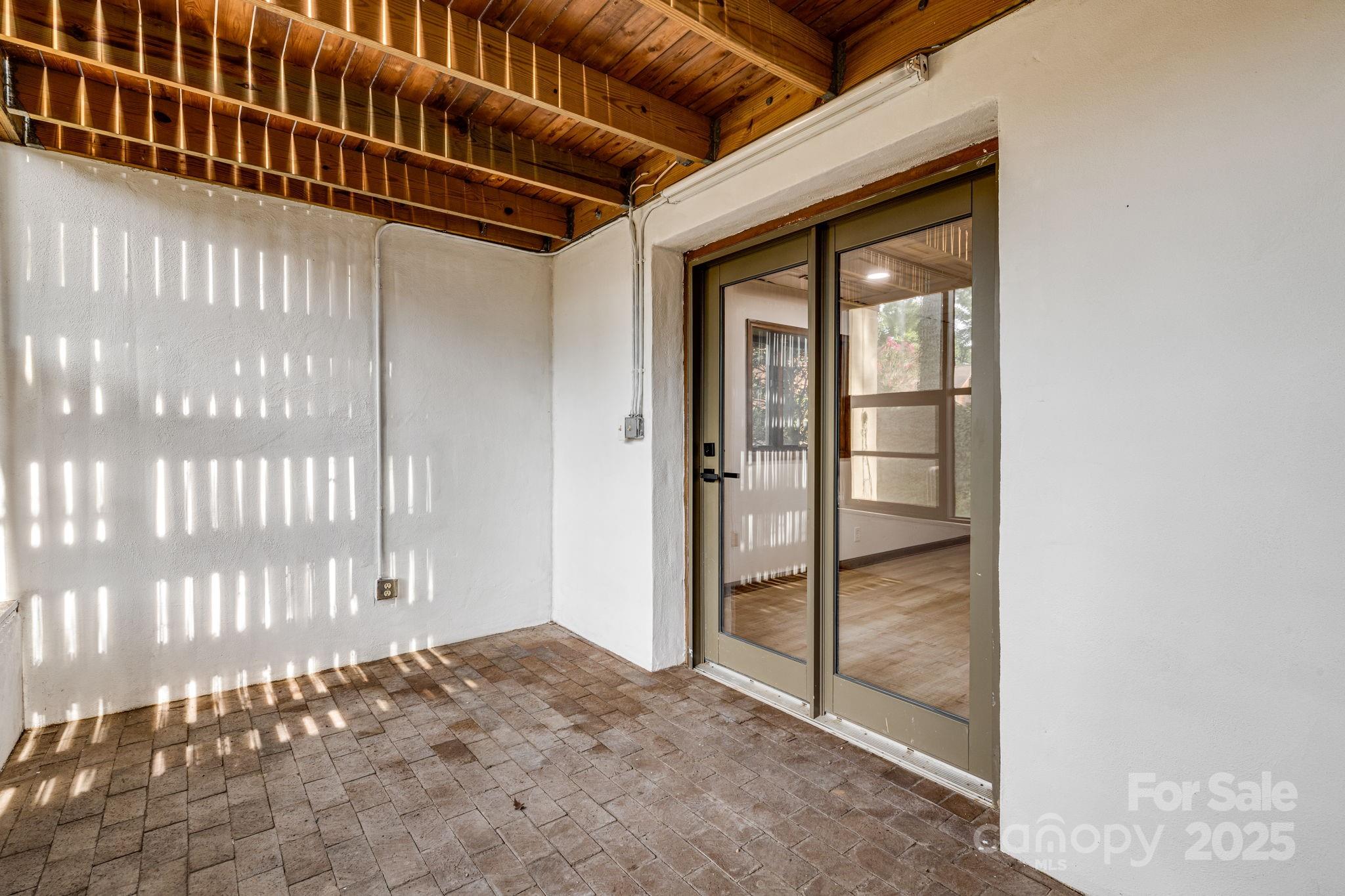 402 Woodfield Drive