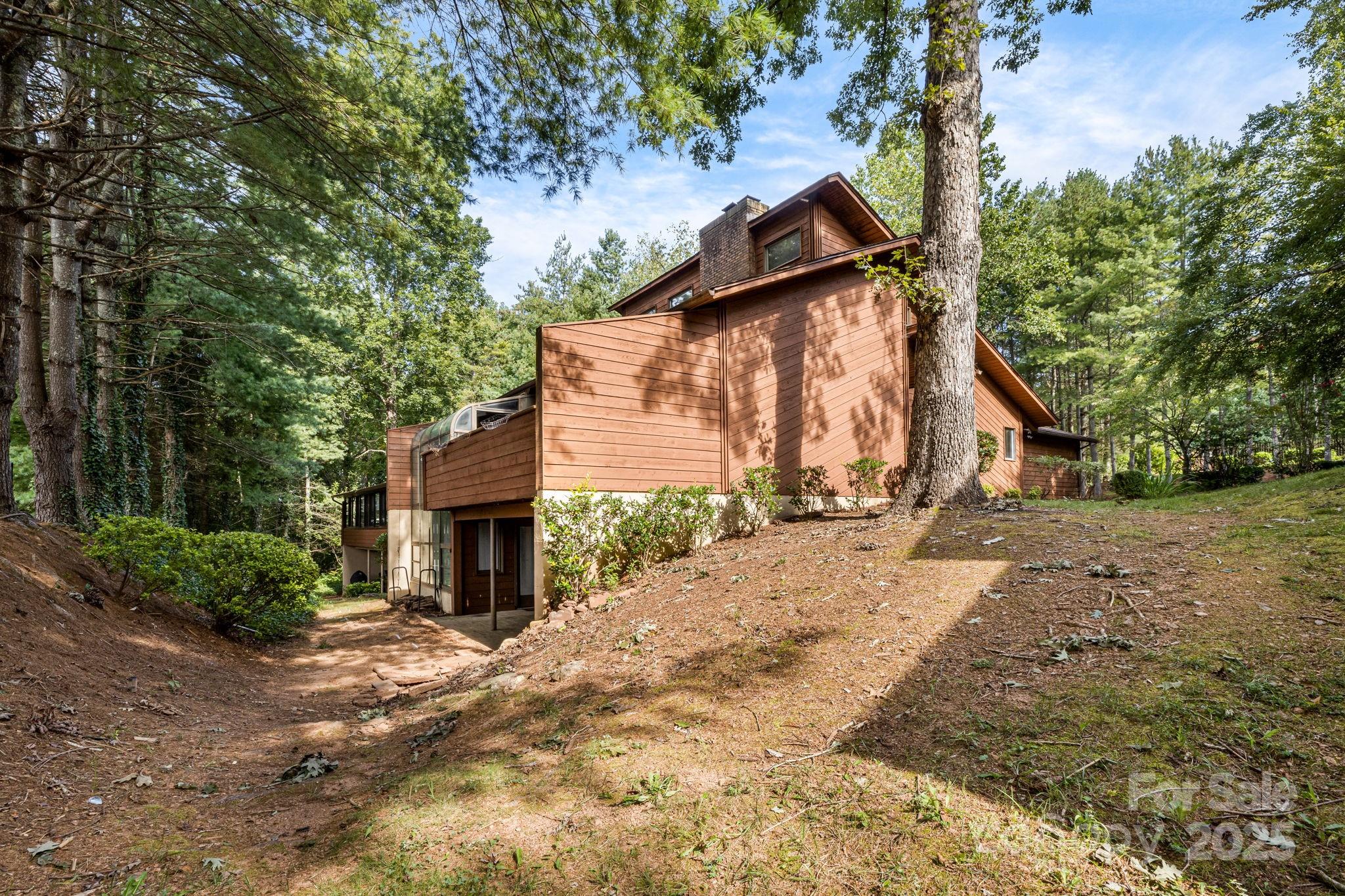 402 Woodfield Drive