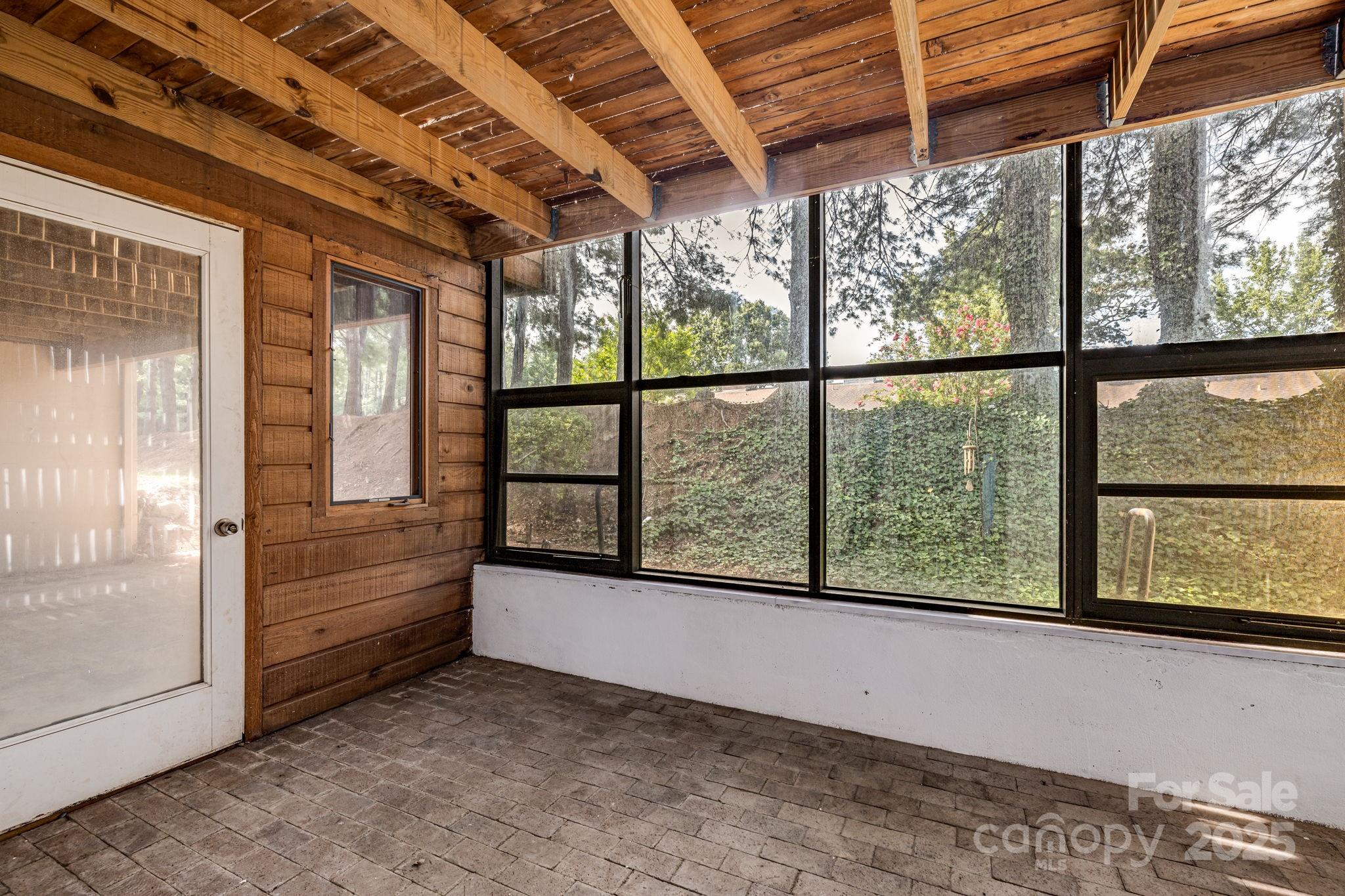 402 Woodfield Drive
