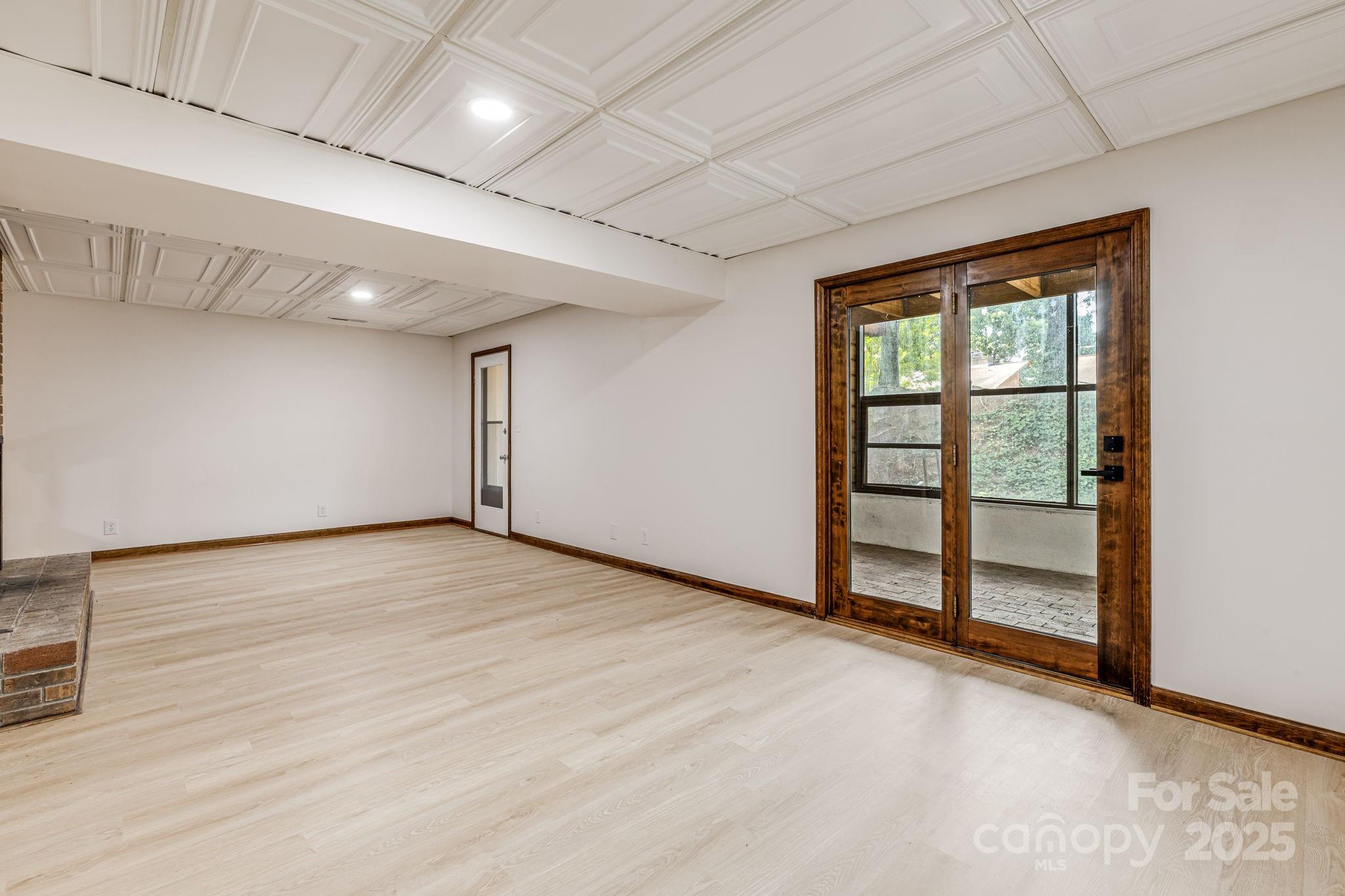 402 Woodfield Drive