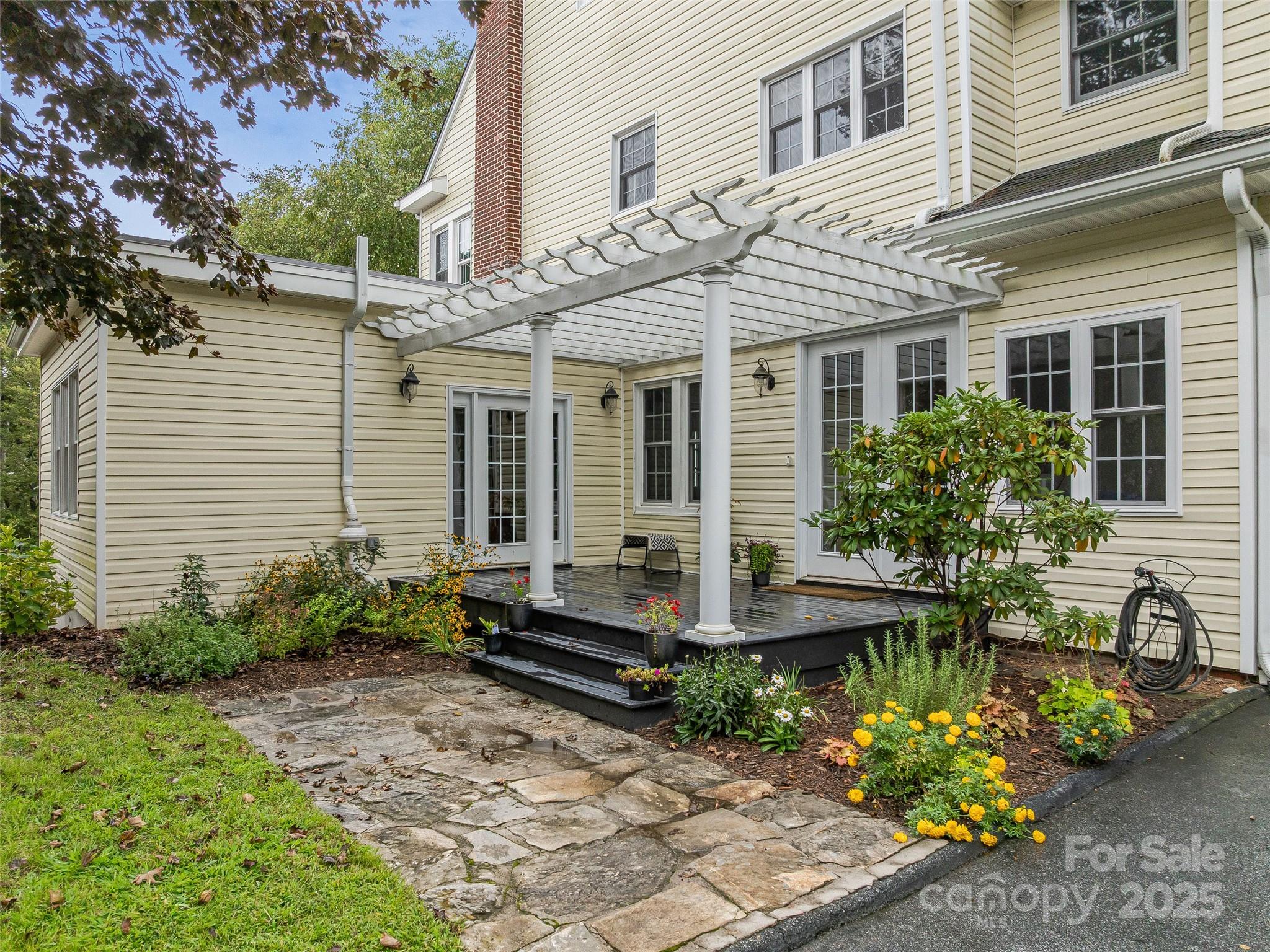 100 Poplar Spring Trail