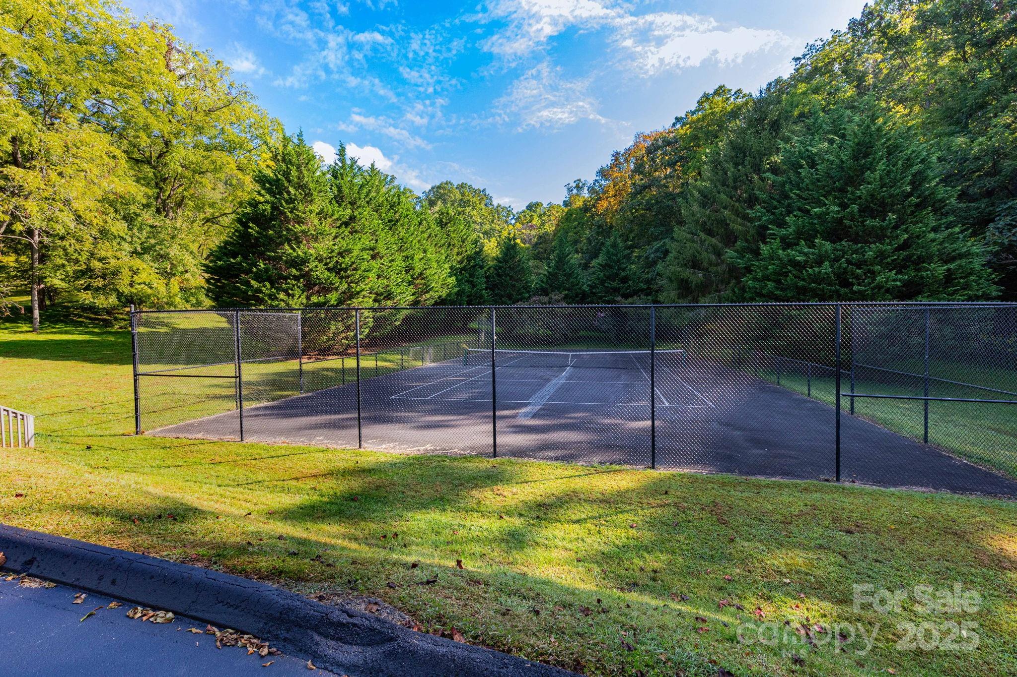 300 Running Deer Lane Unit: 70