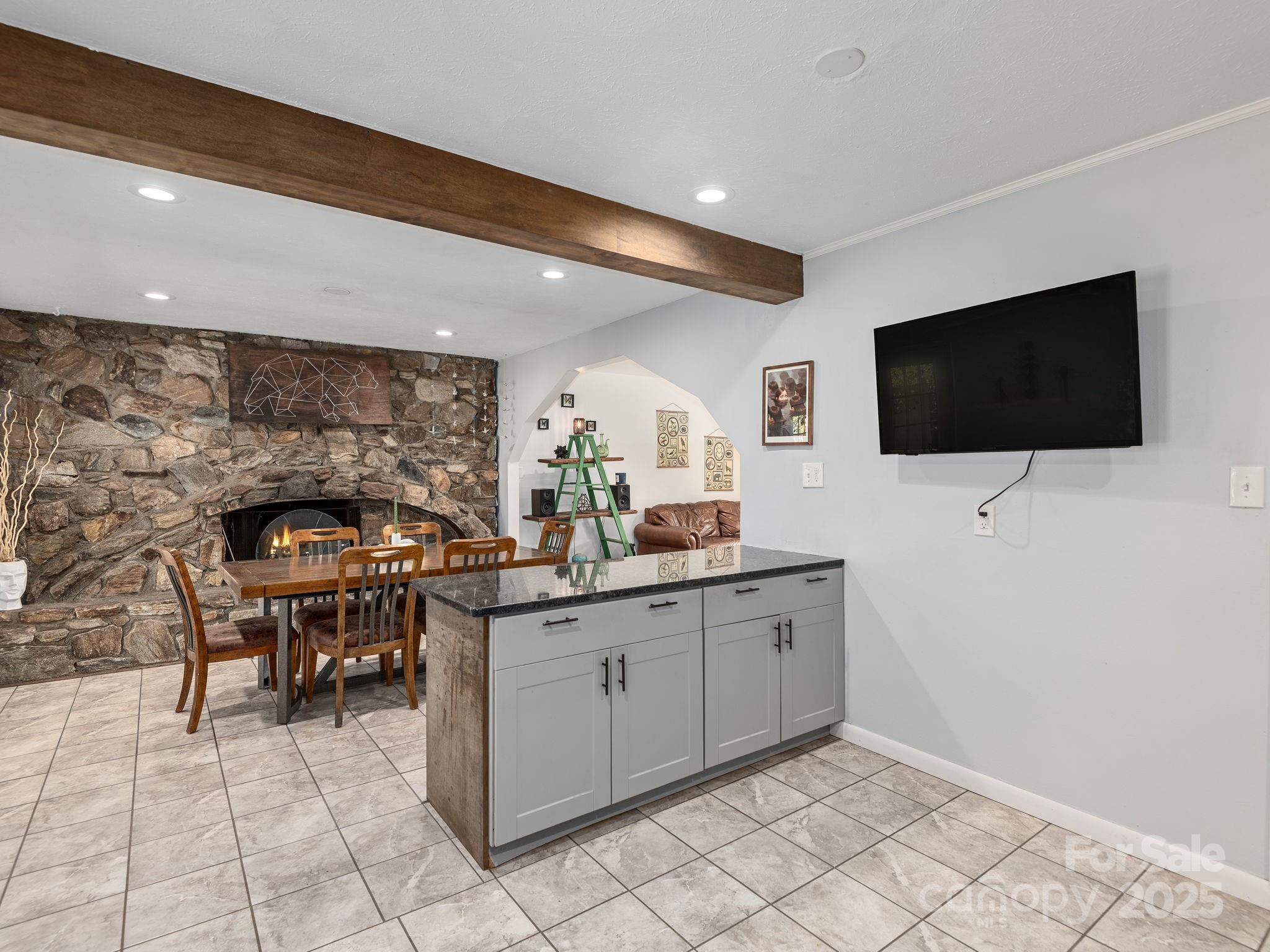 22 Waters Road