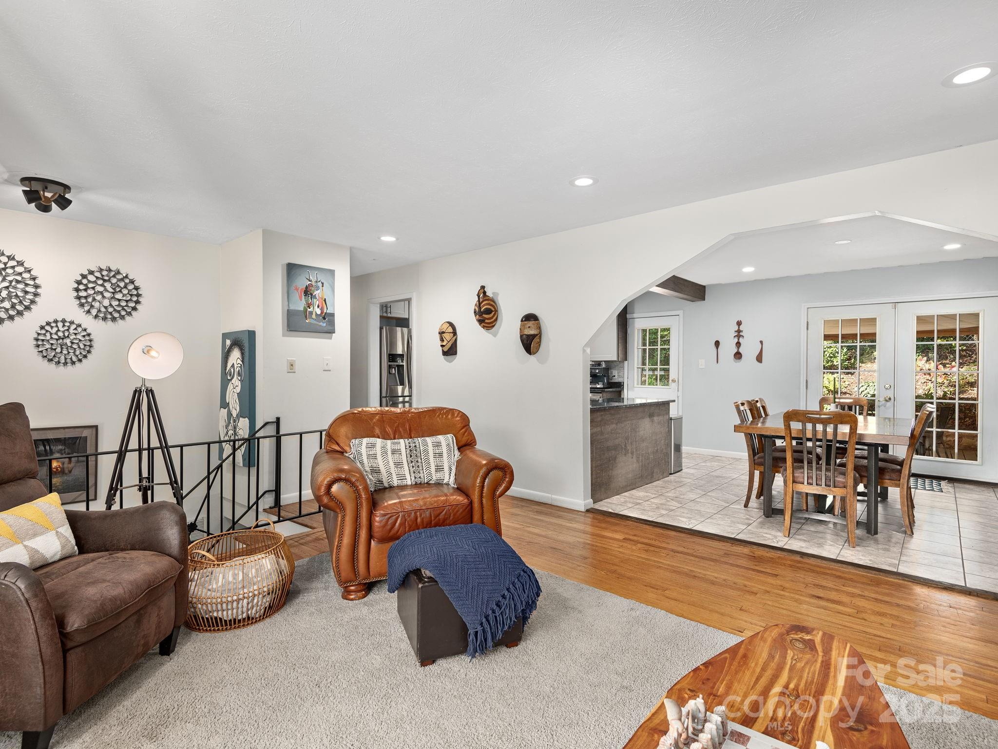 22 Waters Road