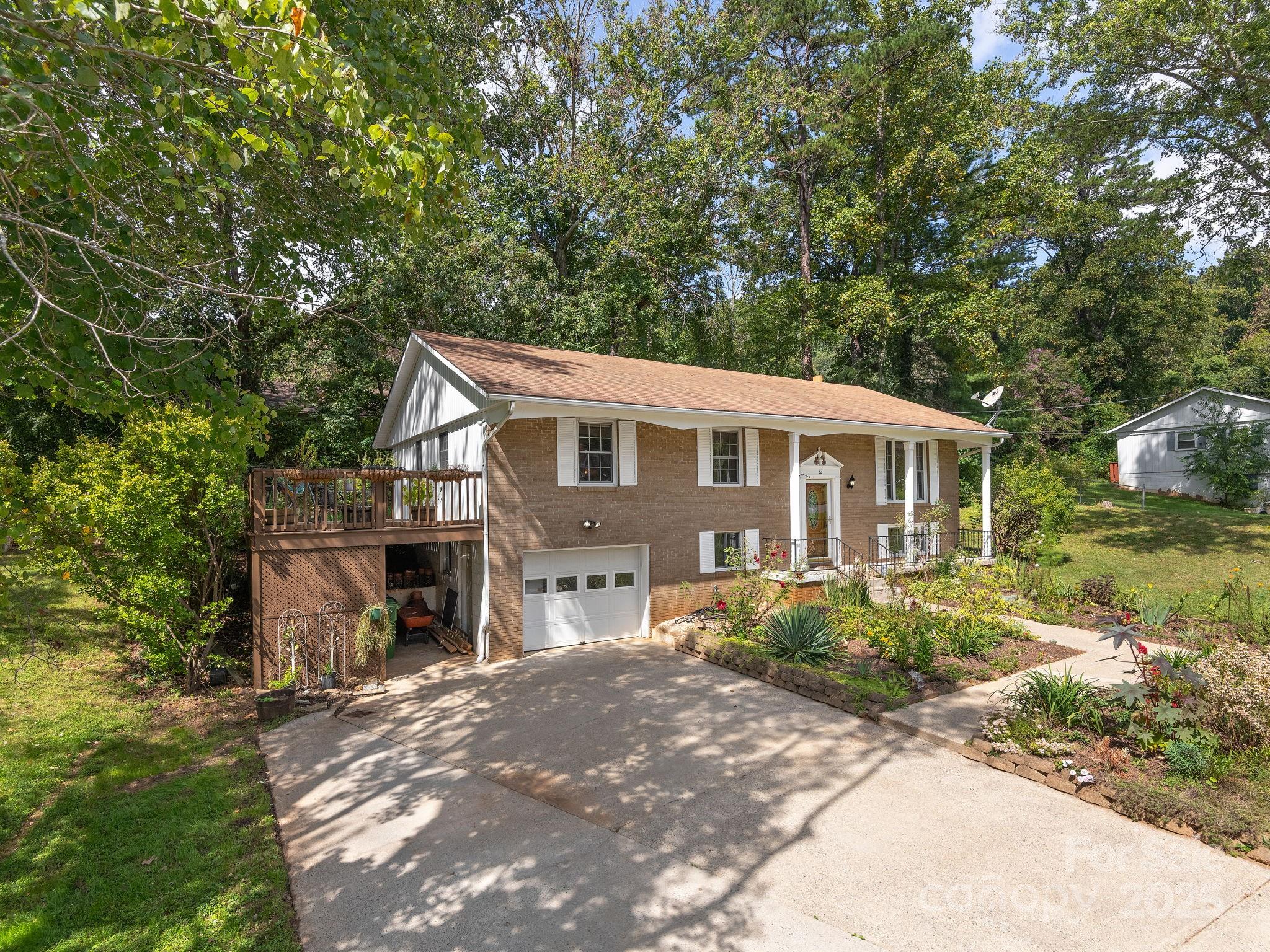 22 Waters Road