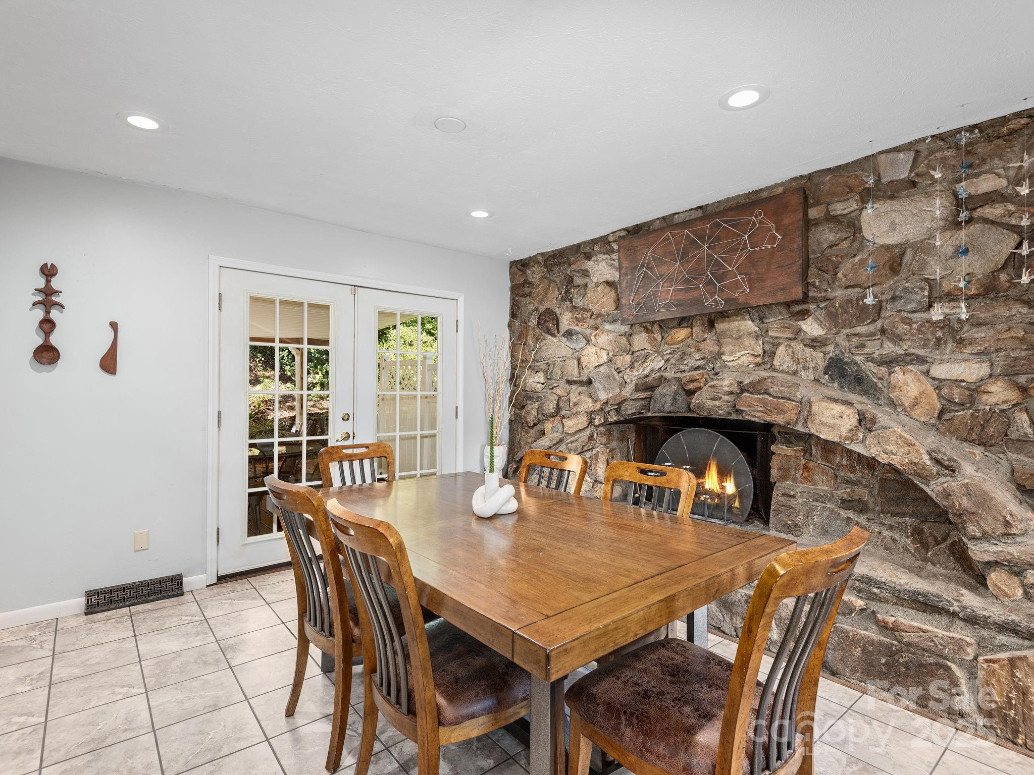 22 Waters Road