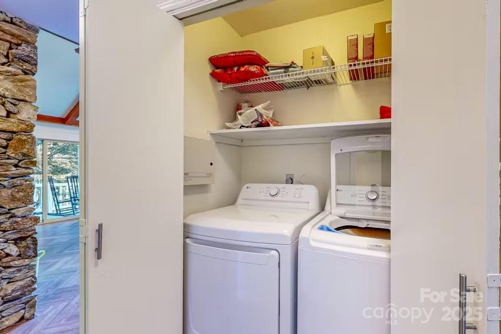 1299 Burnette Cove Road