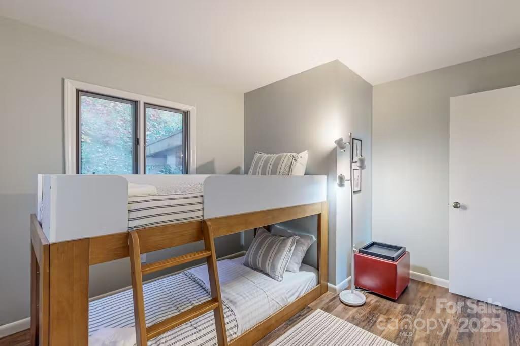 1299 Burnette Cove Road