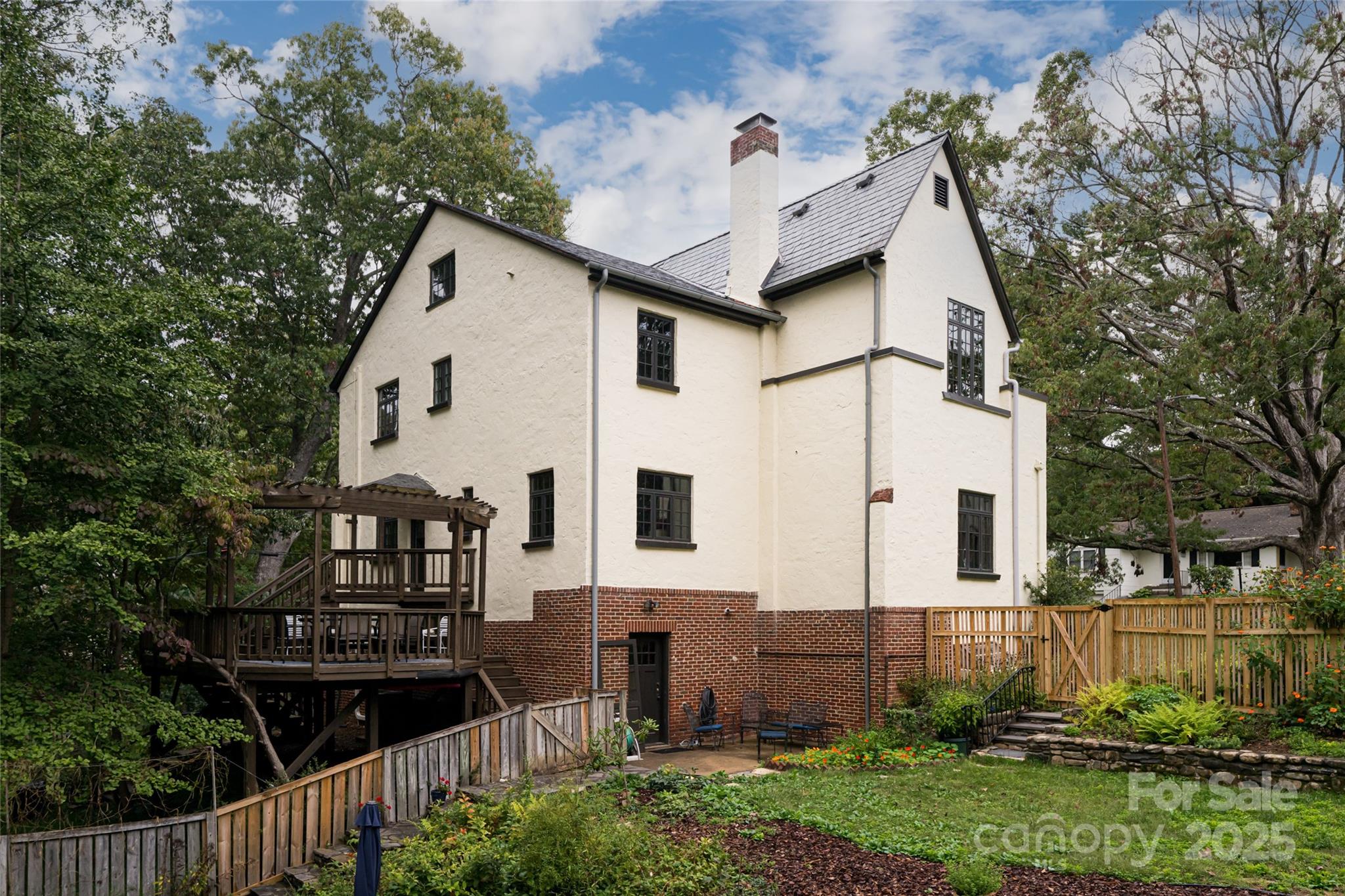 21 Lynwood Road