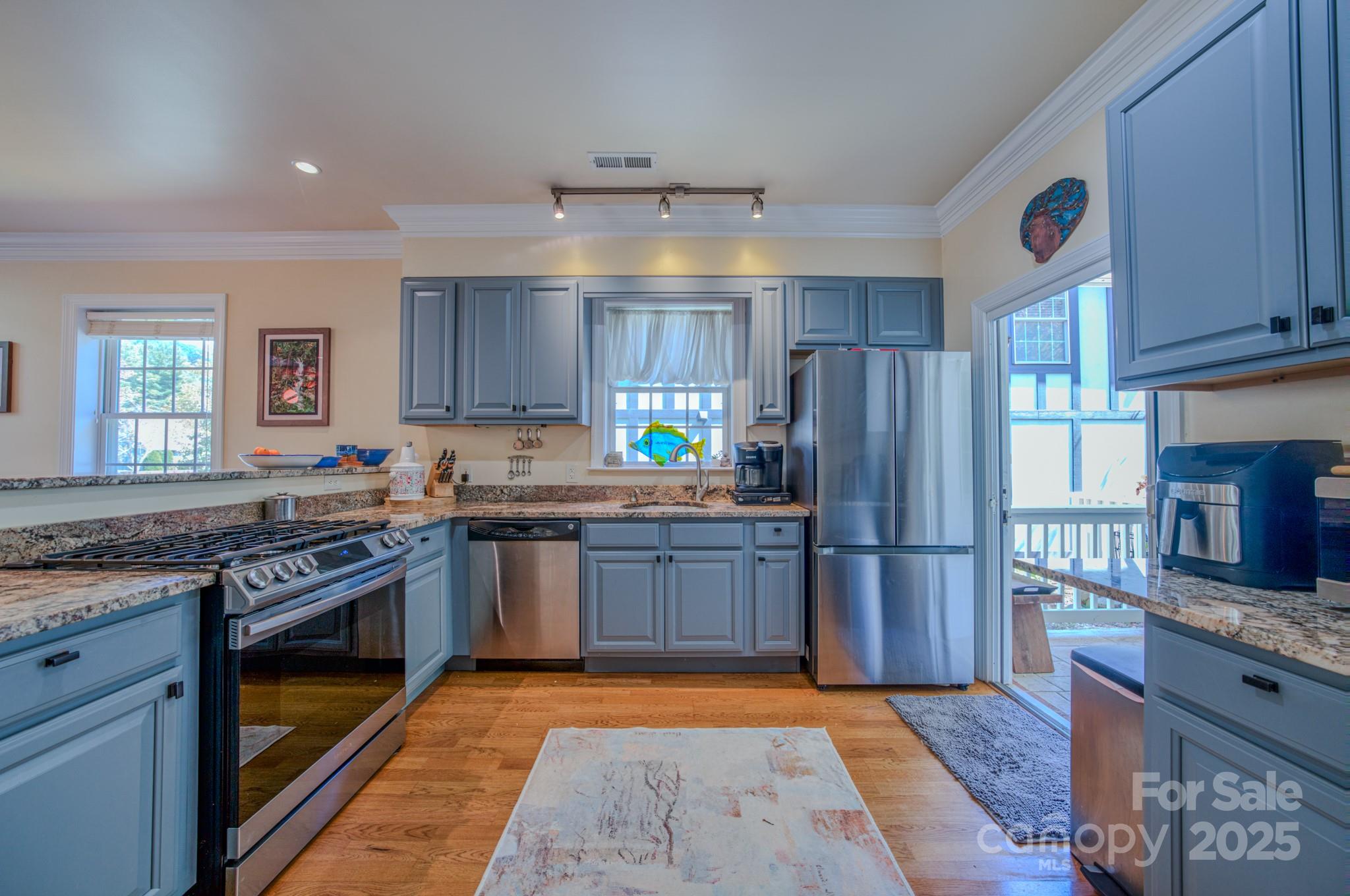 10 Trafalgar Circle